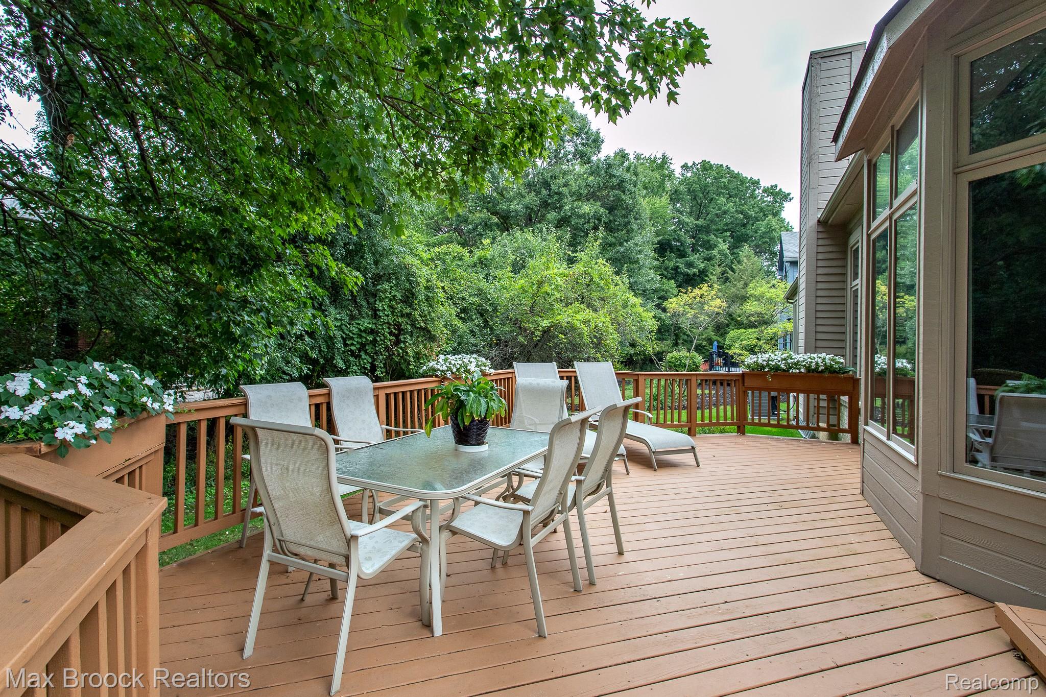 4741 Woodbine Circle Property Photo 60