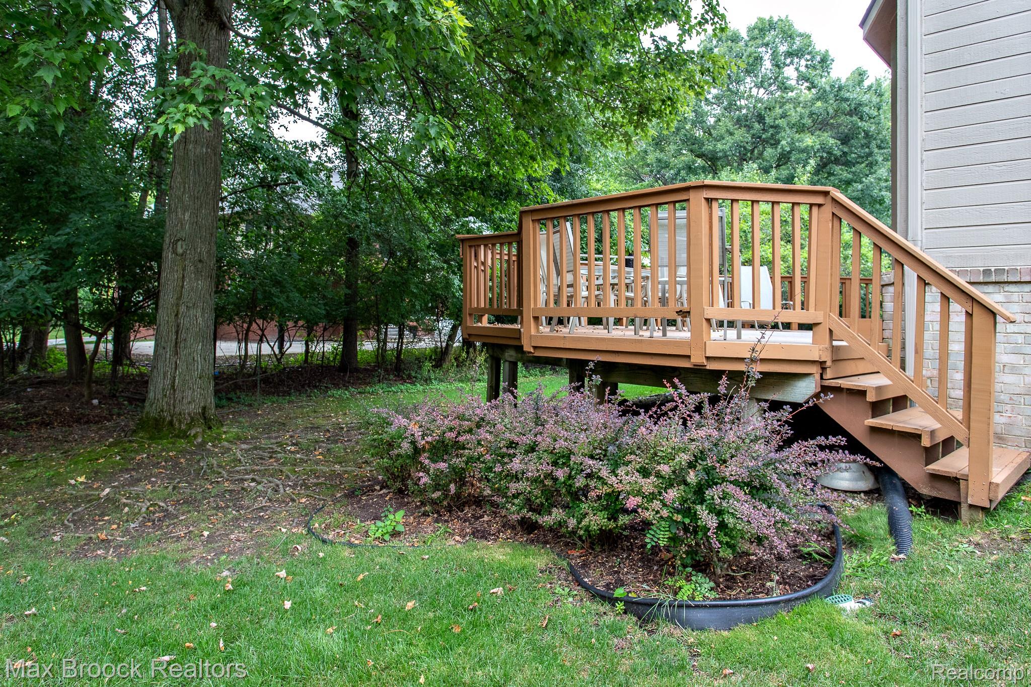 4741 Woodbine Circle Property Photo 62