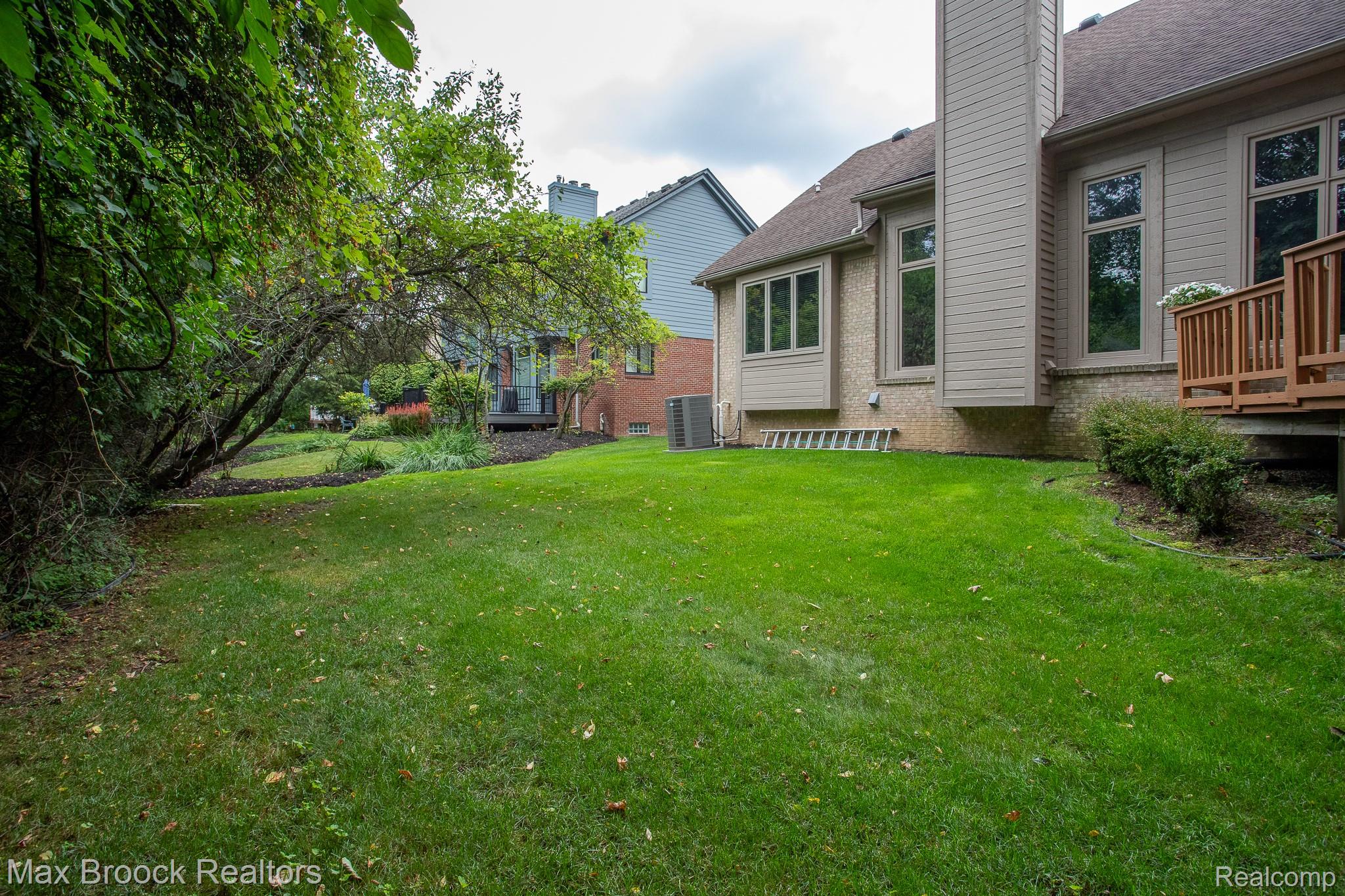 4741 Woodbine Circle Property Photo 65