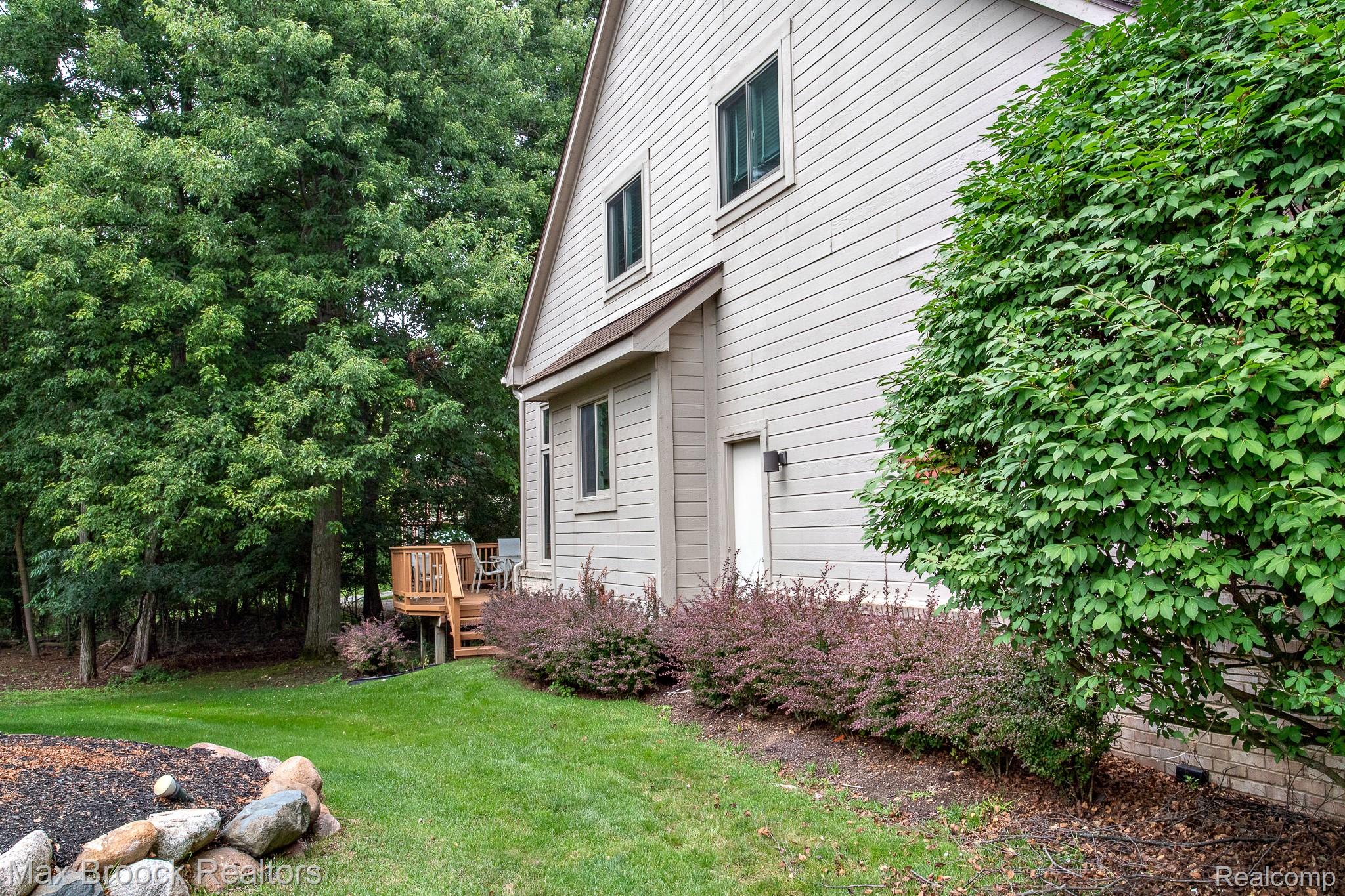 4741 Woodbine Circle Property Photo 67