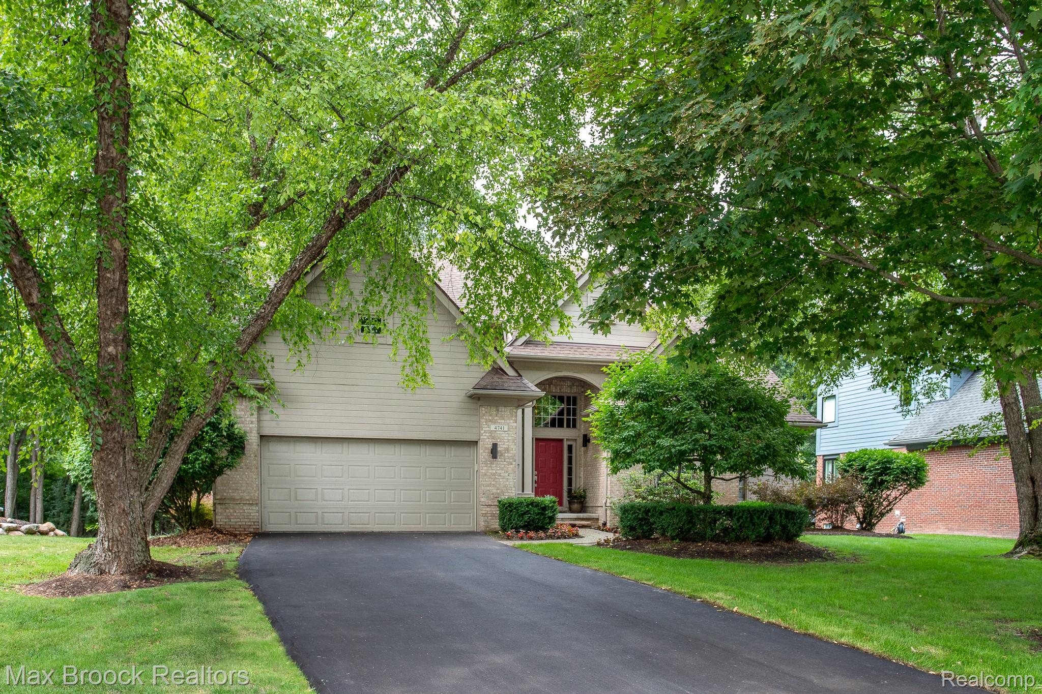 4741 Woodbine Circle Property Photo 69