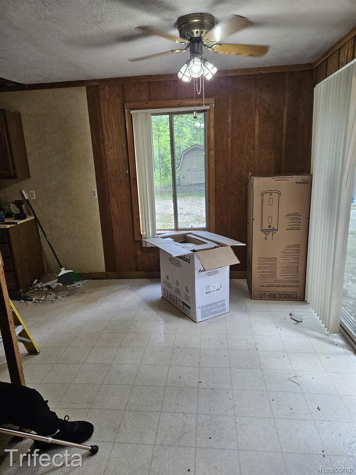 1495 River Valley Drive Property Photo 5