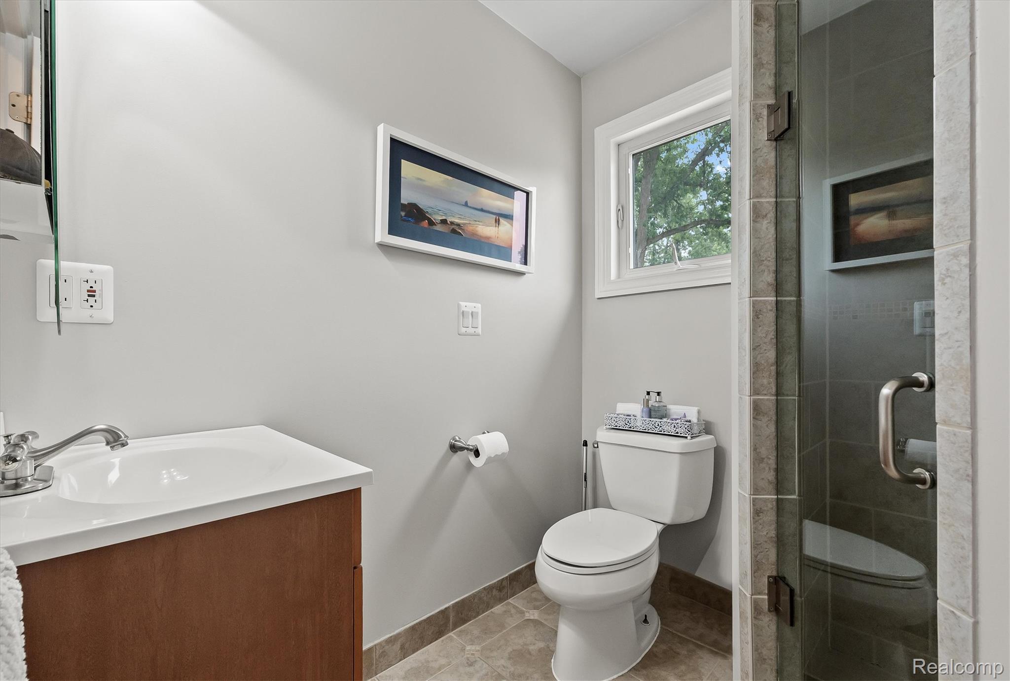 2159 Avondale Street Property Photo 18