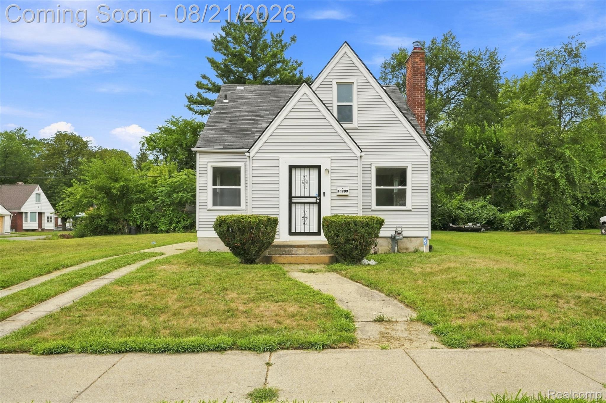 18909 Huntington Road Property Photo 1