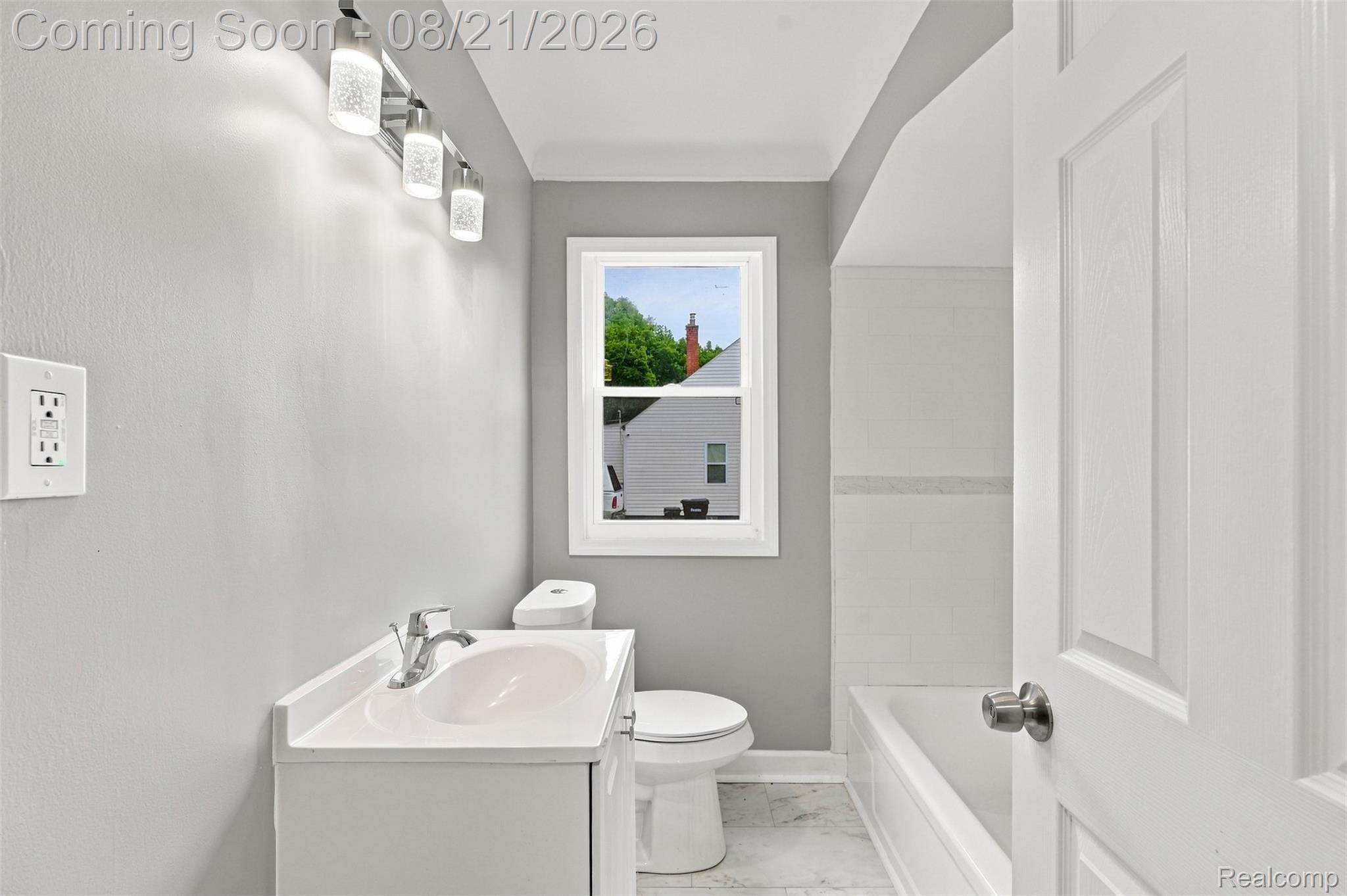 18909 Huntington Road Property Photo 16