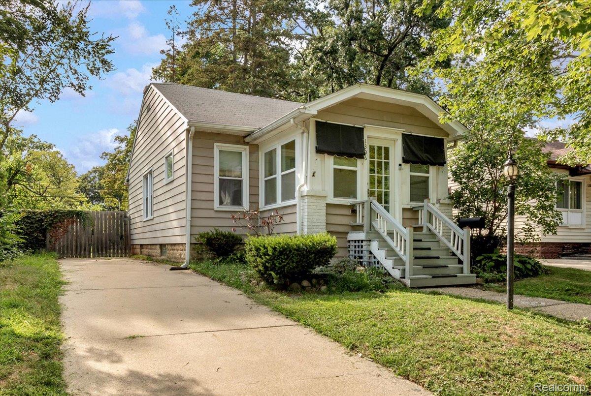 1306 Owana Avenue Property Photo 1