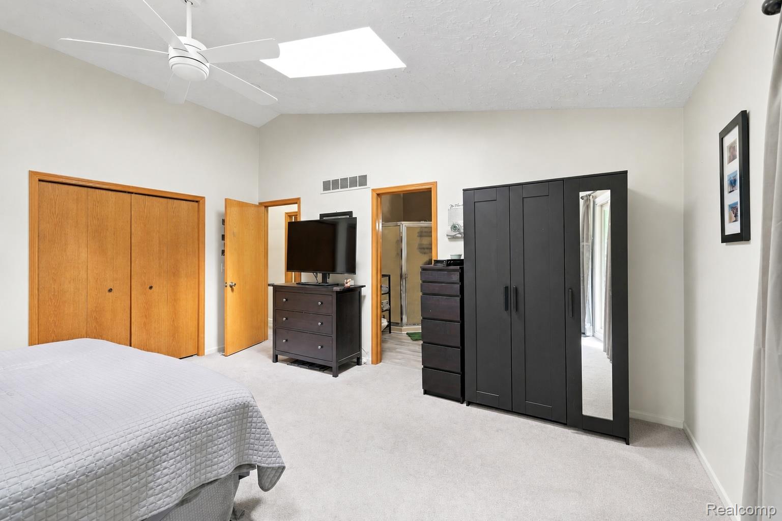 6523 Ridgeview Drive Property Photo 25