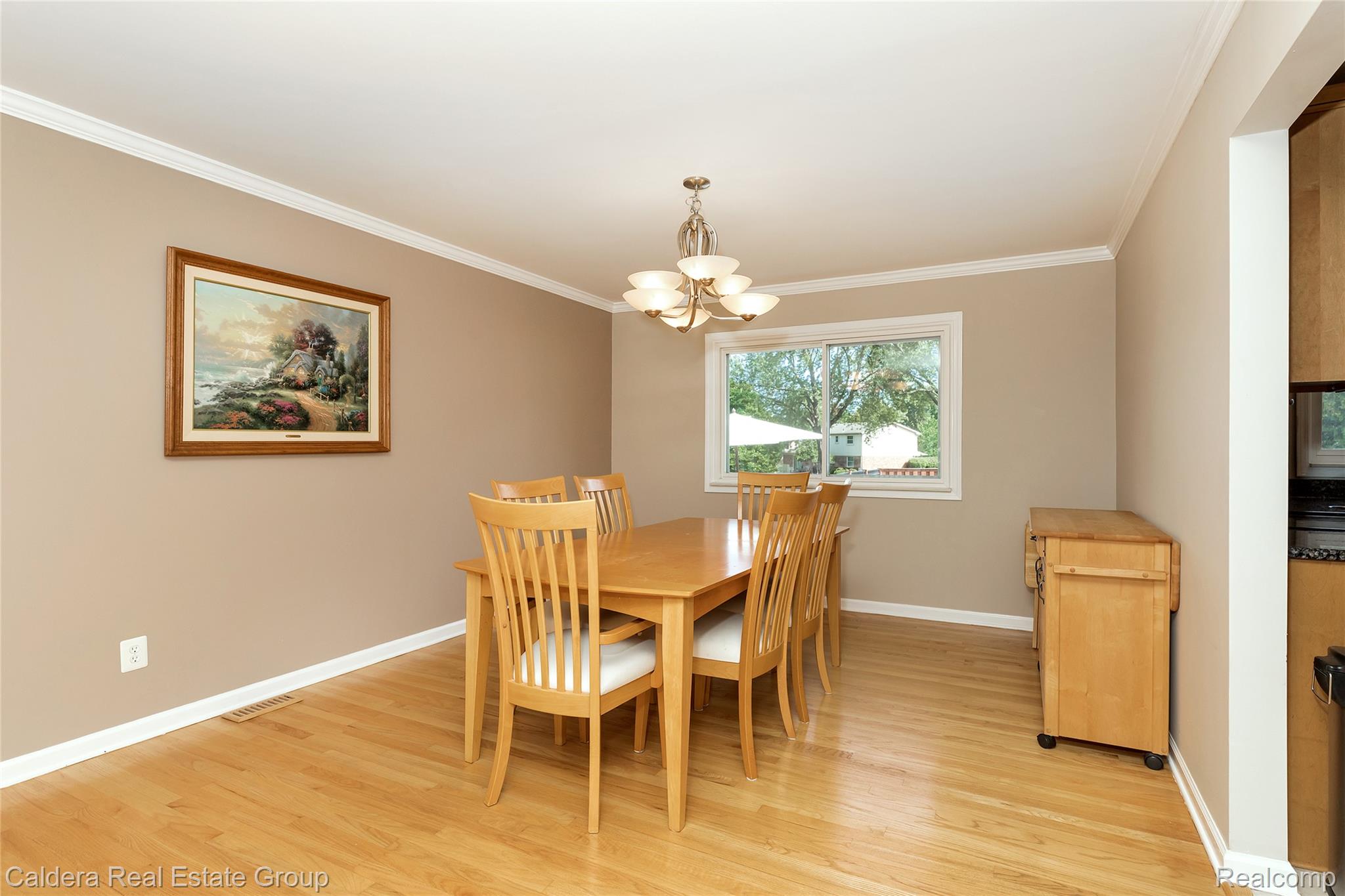 943 Huntsford Court Property Photo 9