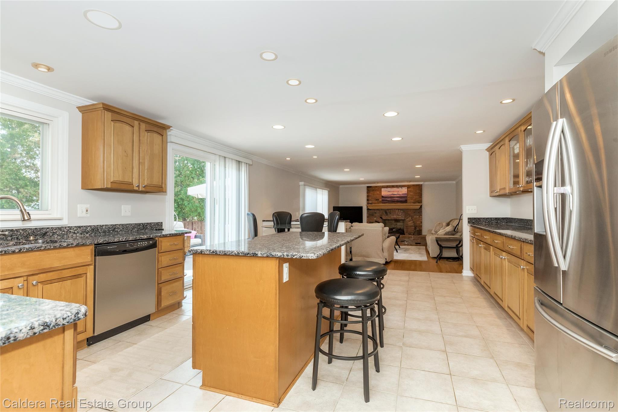 943 Huntsford Court Property Photo 10