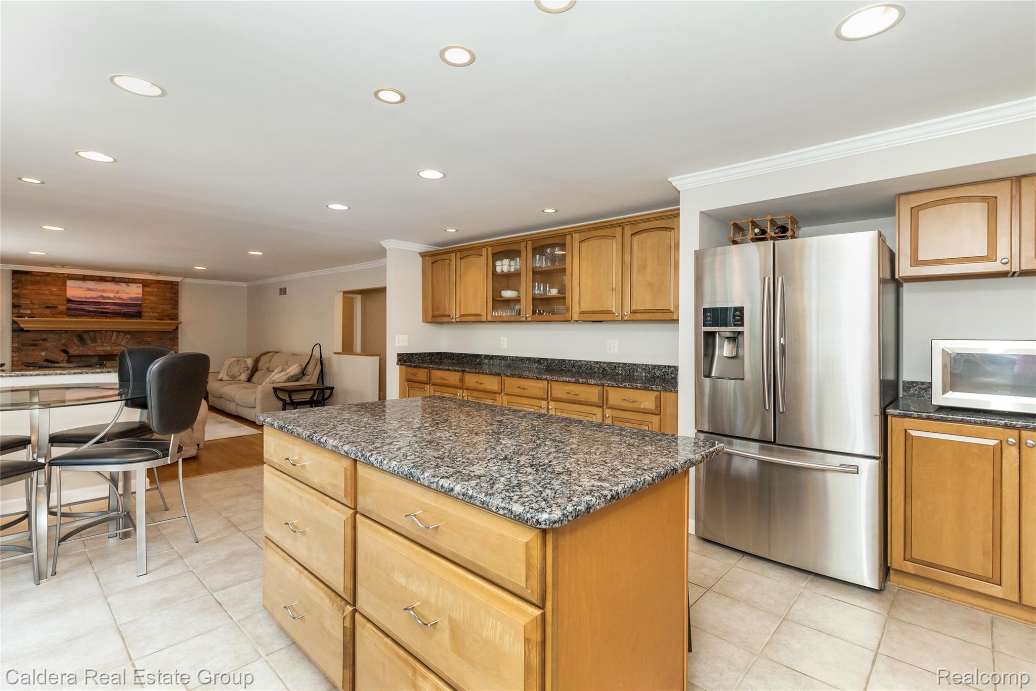 943 Huntsford Court Property Photo 11