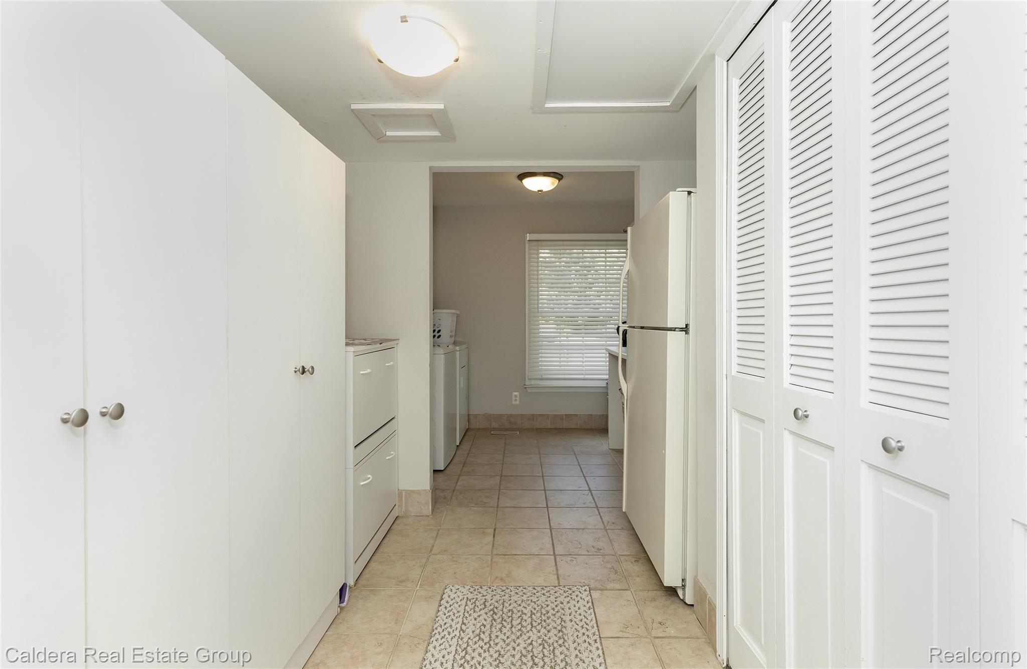 943 Huntsford Court Property Photo 19