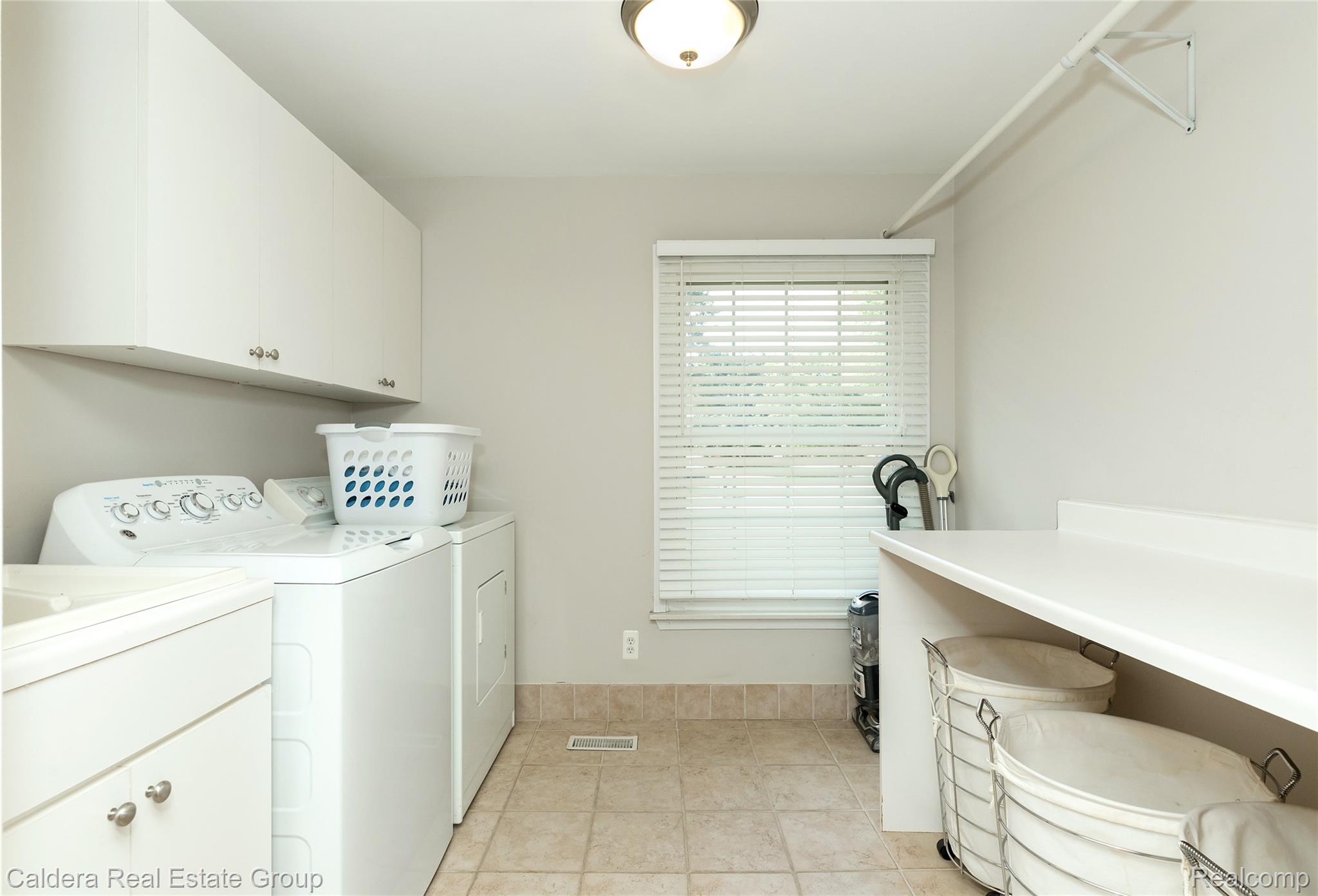943 Huntsford Court Property Photo 20