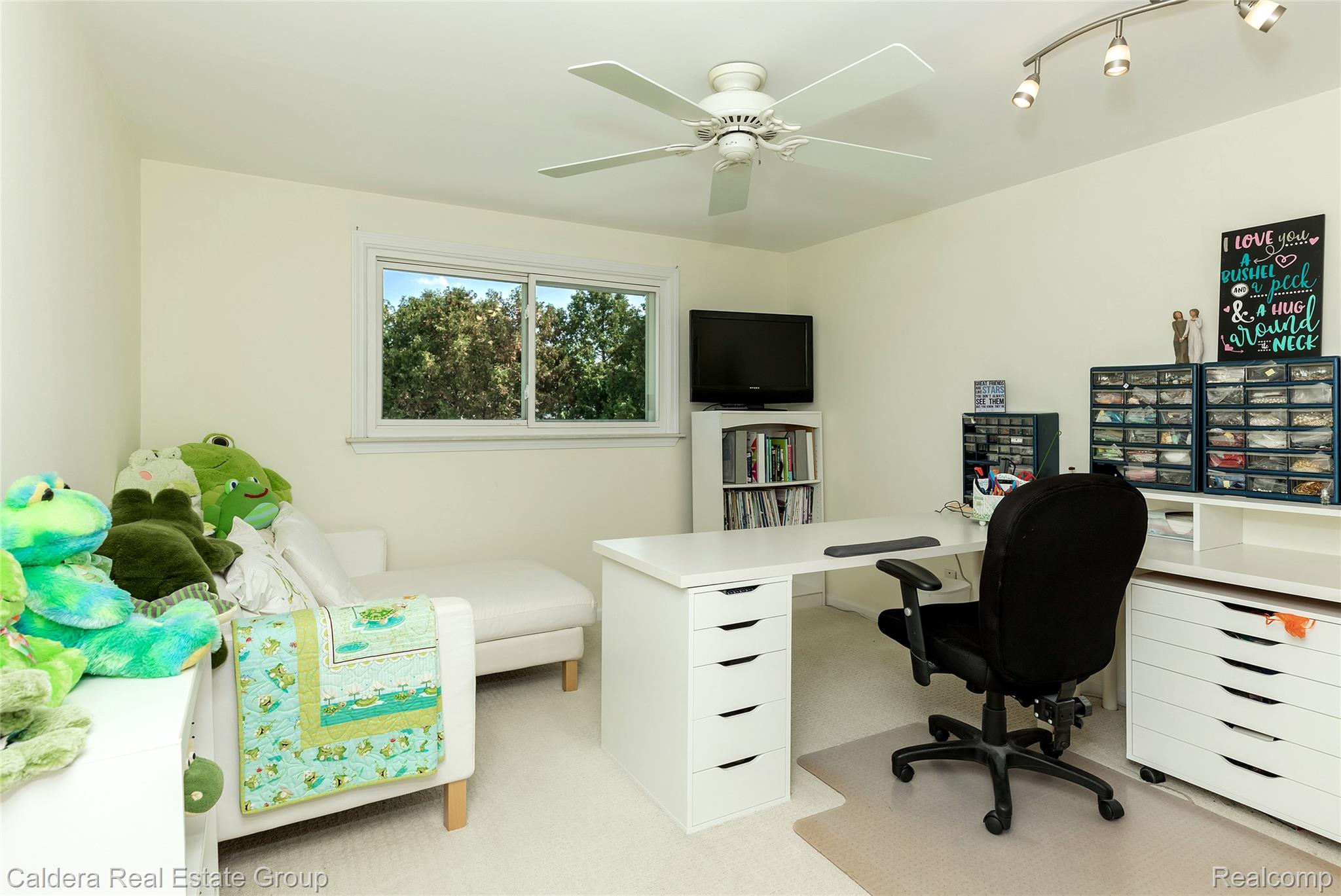 943 Huntsford Court Property Photo 31
