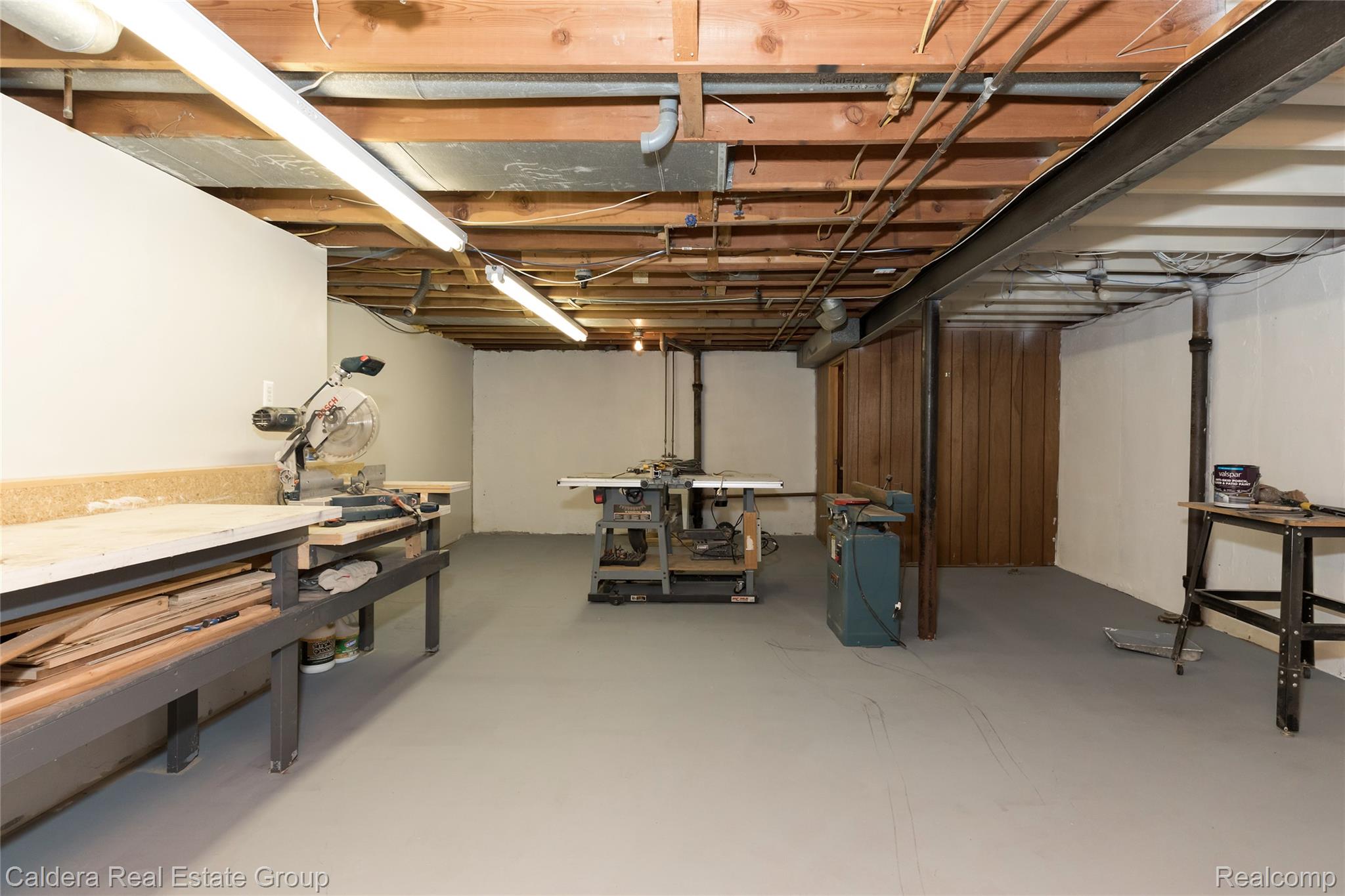 943 Huntsford Court Property Photo 38