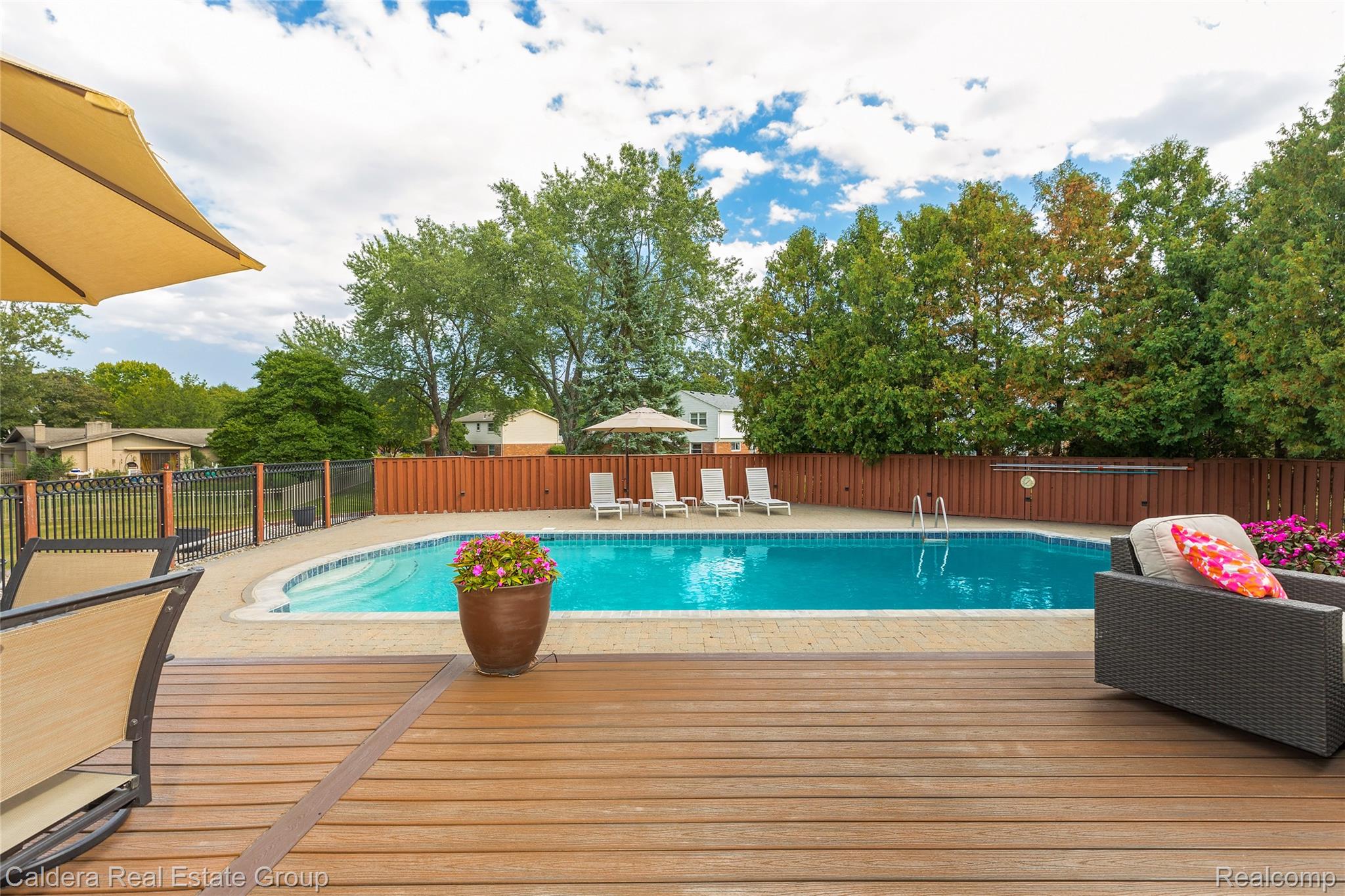 943 Huntsford Court Property Photo 48