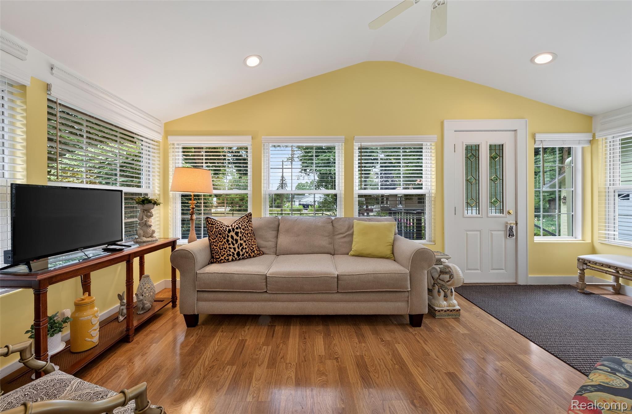 3841 Covert Road Property Photo 5