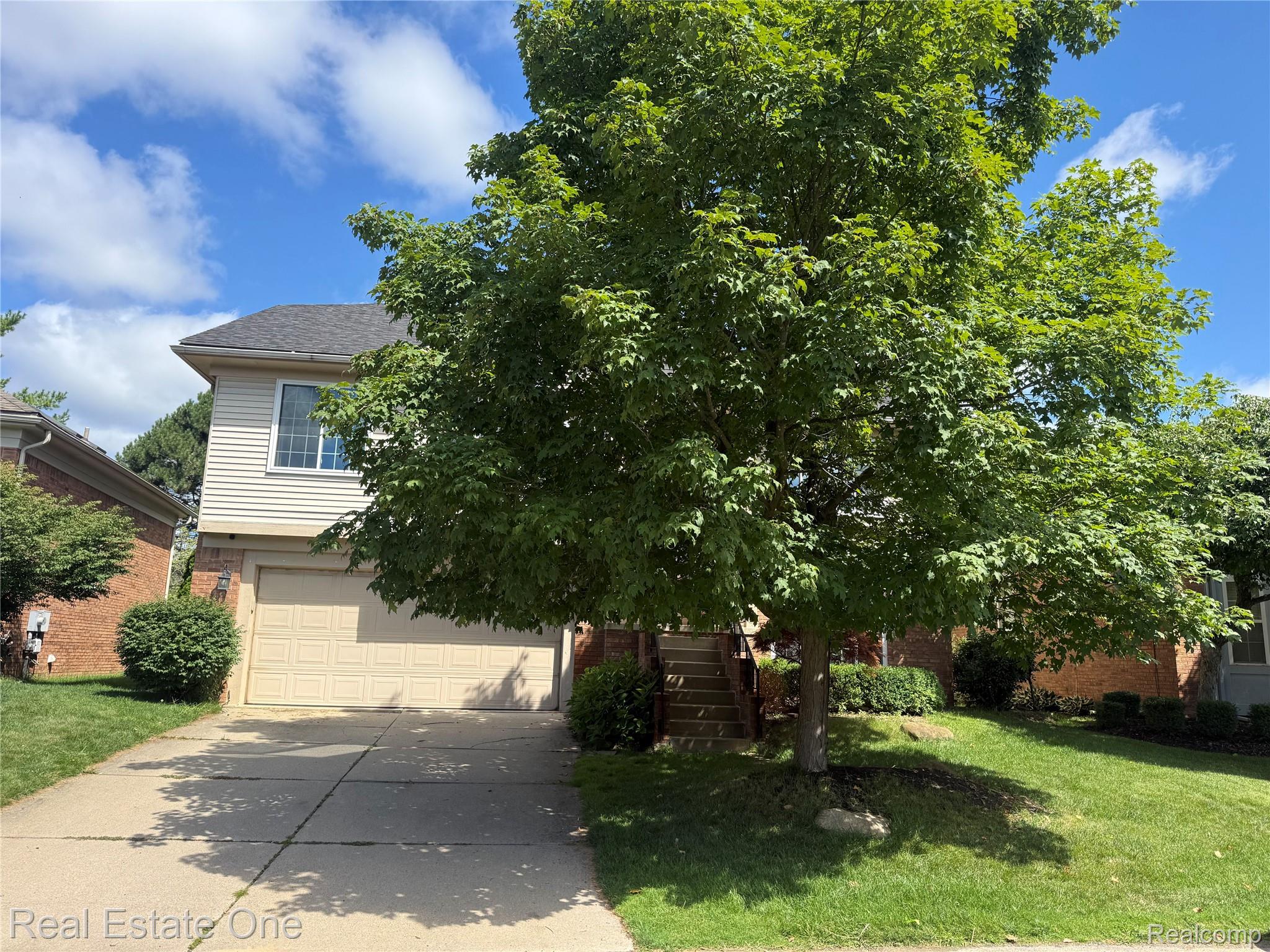 3068 Bridlewood Drive Property Photo 1