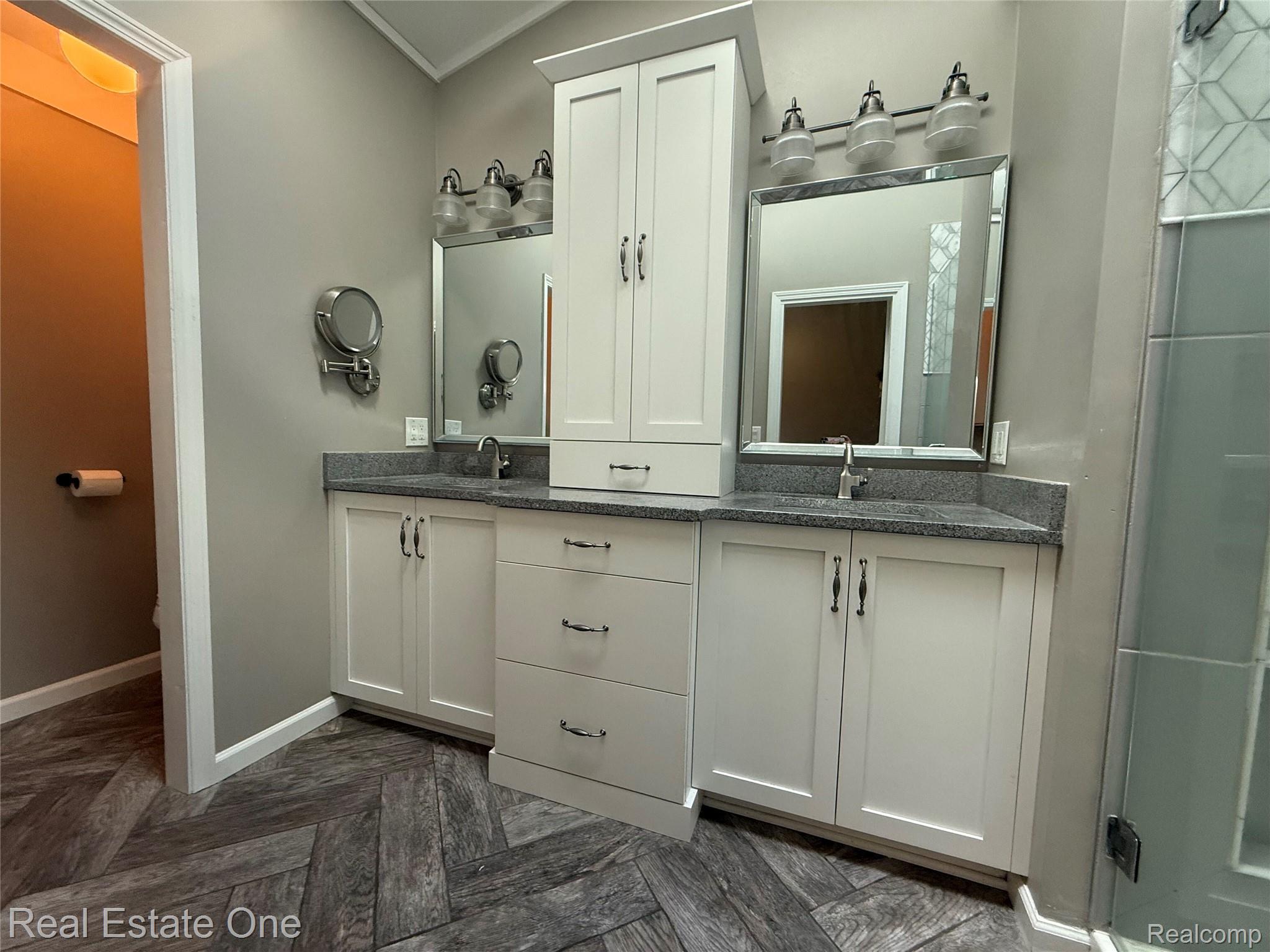3068 Bridlewood Drive Property Photo 8