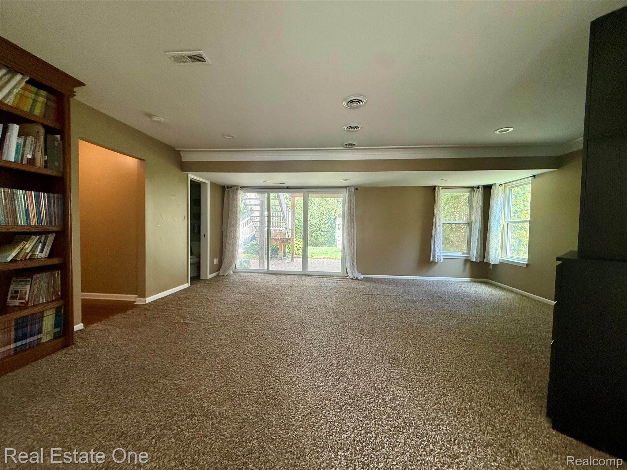 3068 Bridlewood Drive Property Photo 17