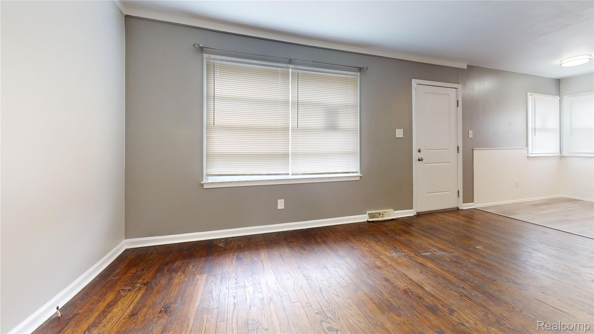 2111 Otis Avenue Property Photo 6