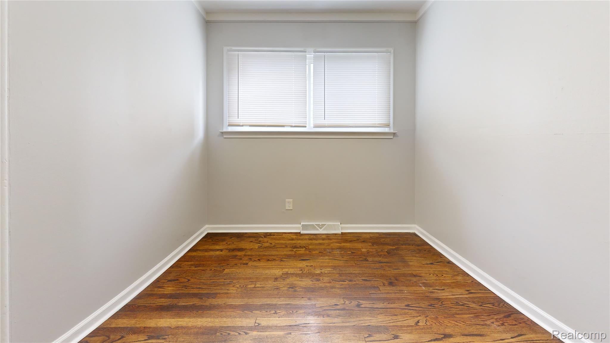 2111 Otis Avenue Property Photo 12