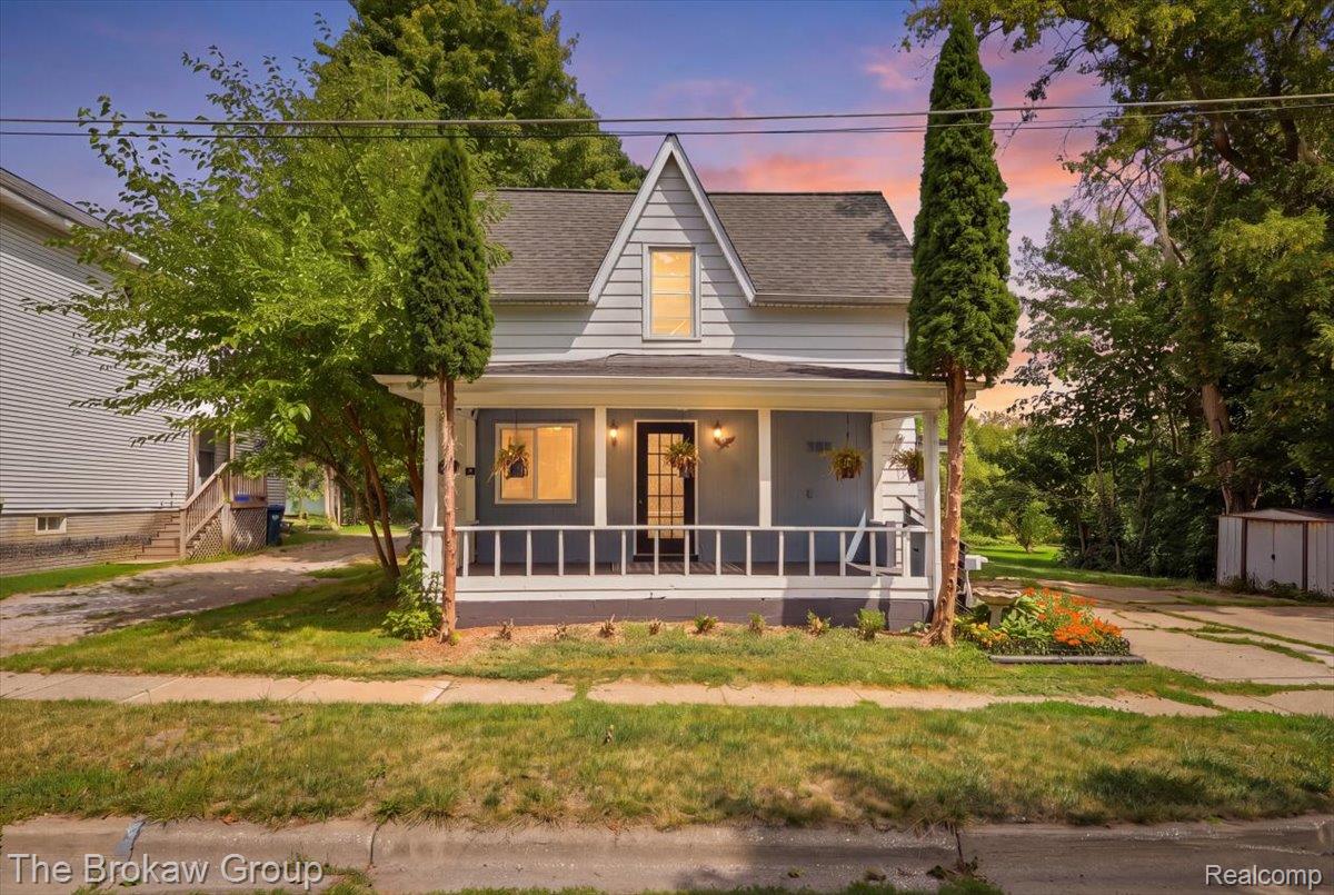 250 Fox Street Property Photo 1