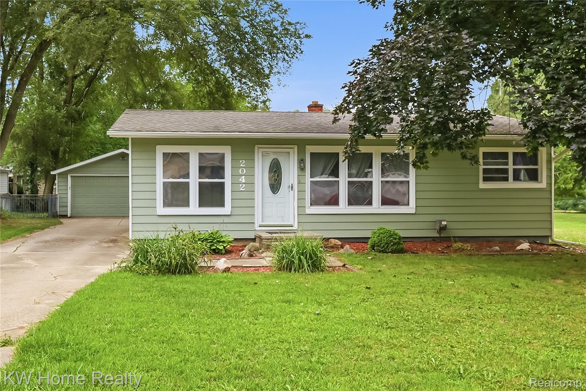 2042 Orland Property Photo 2