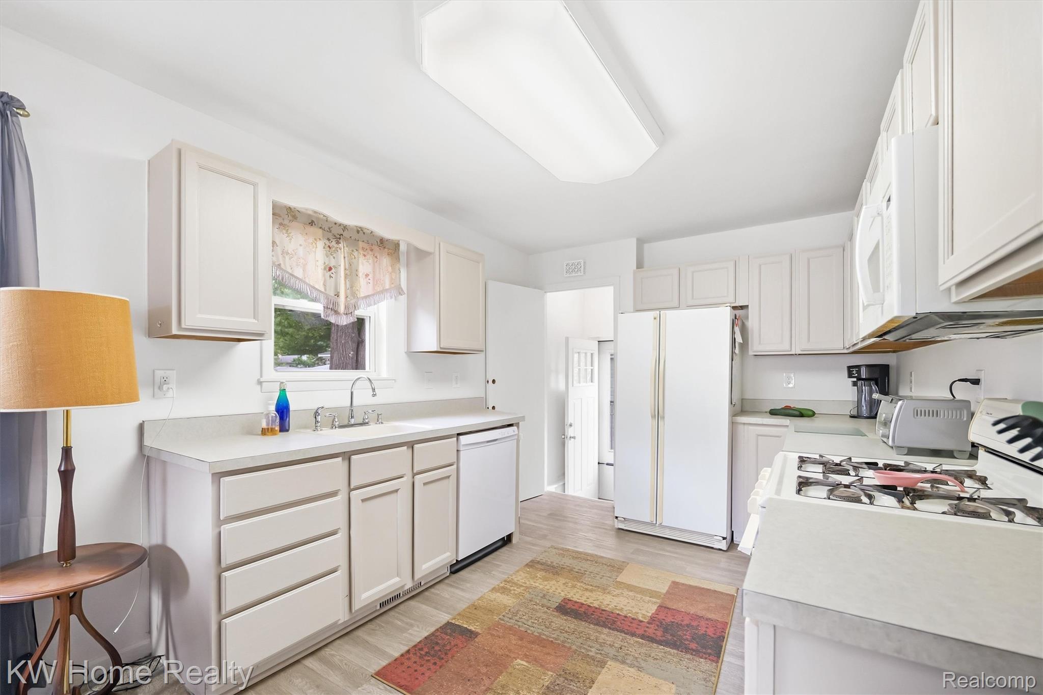 2042 Orland Property Photo 10