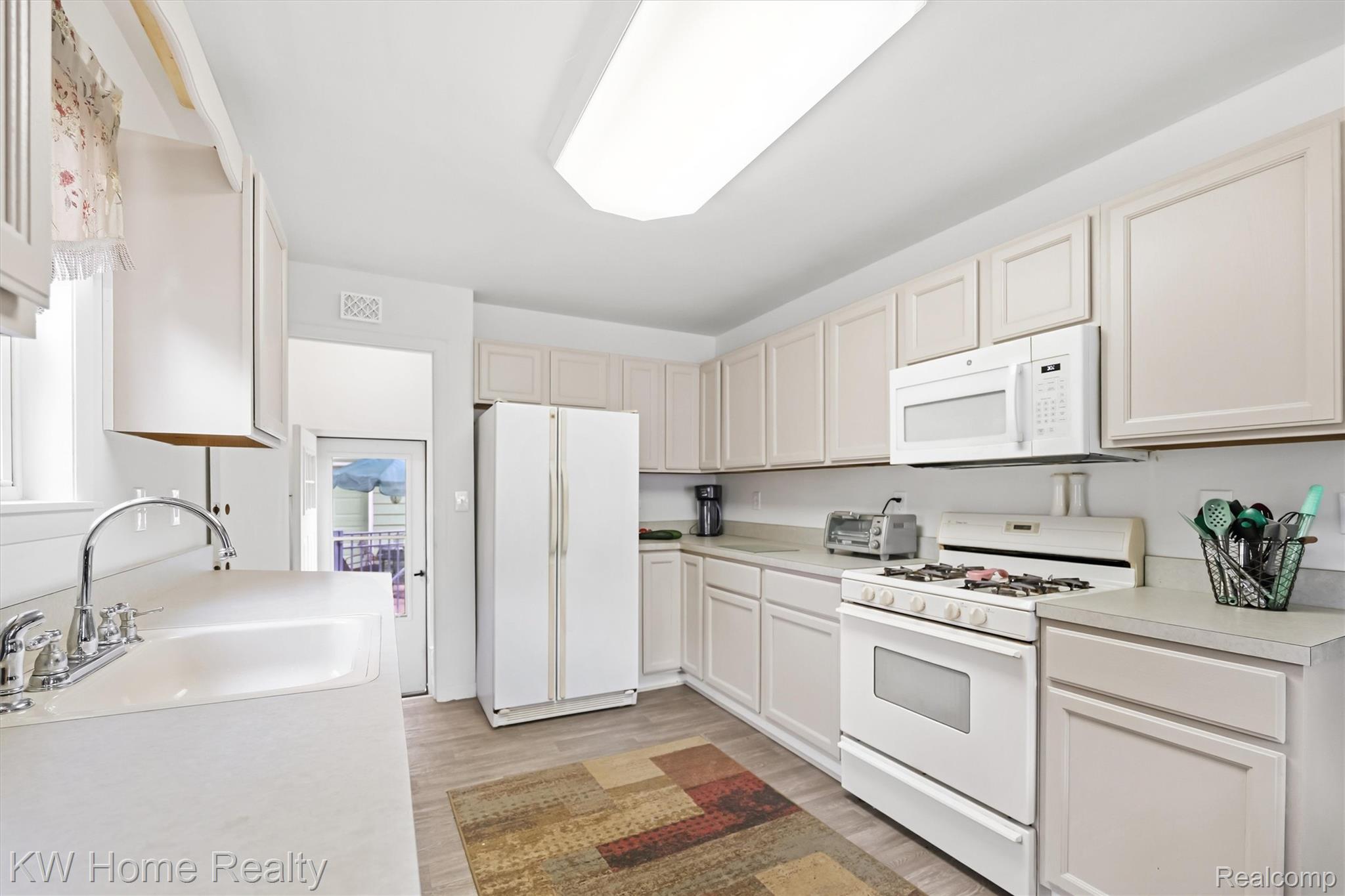 2042 Orland Property Photo 11