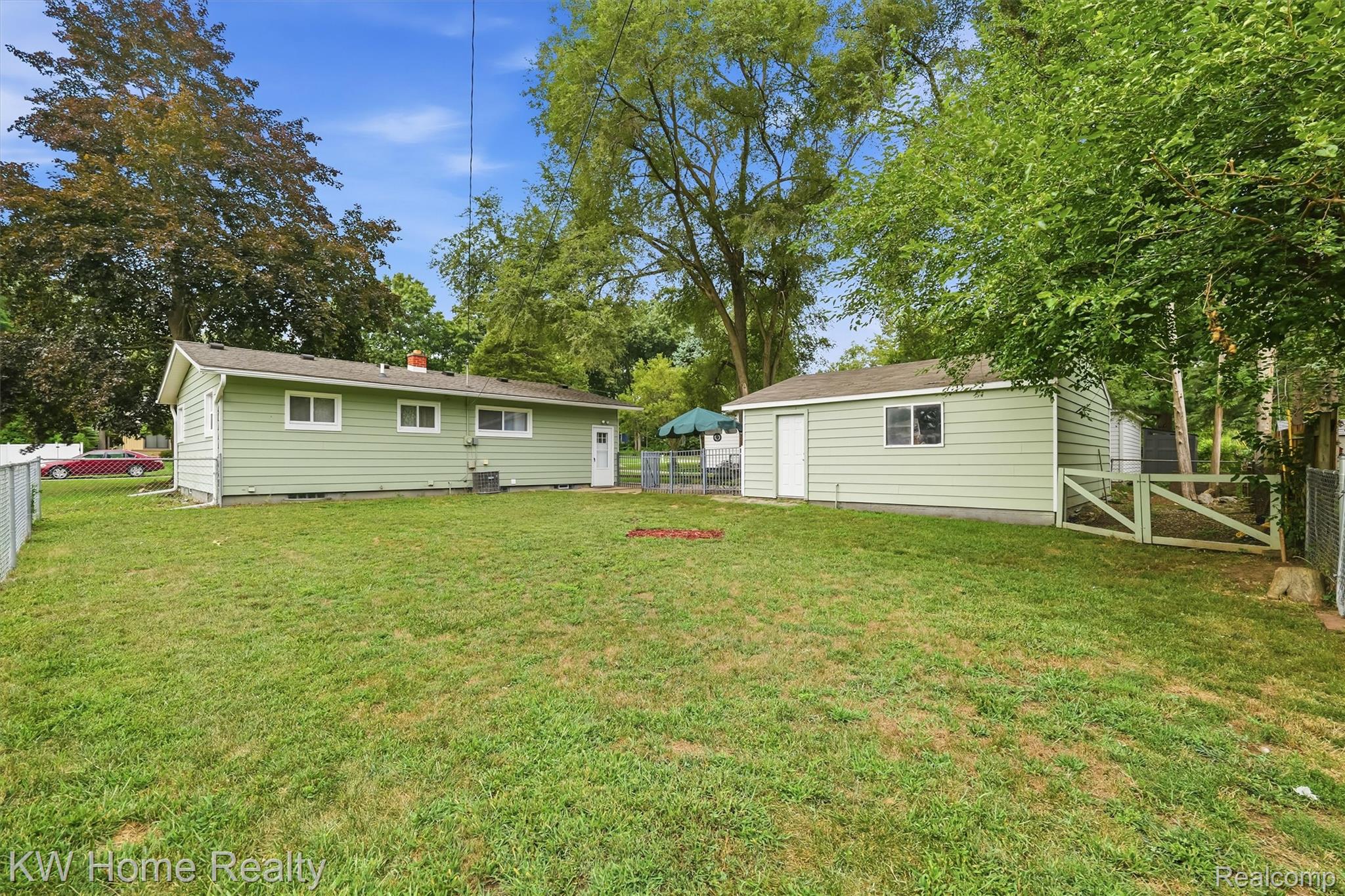 2042 Orland Property Photo 38