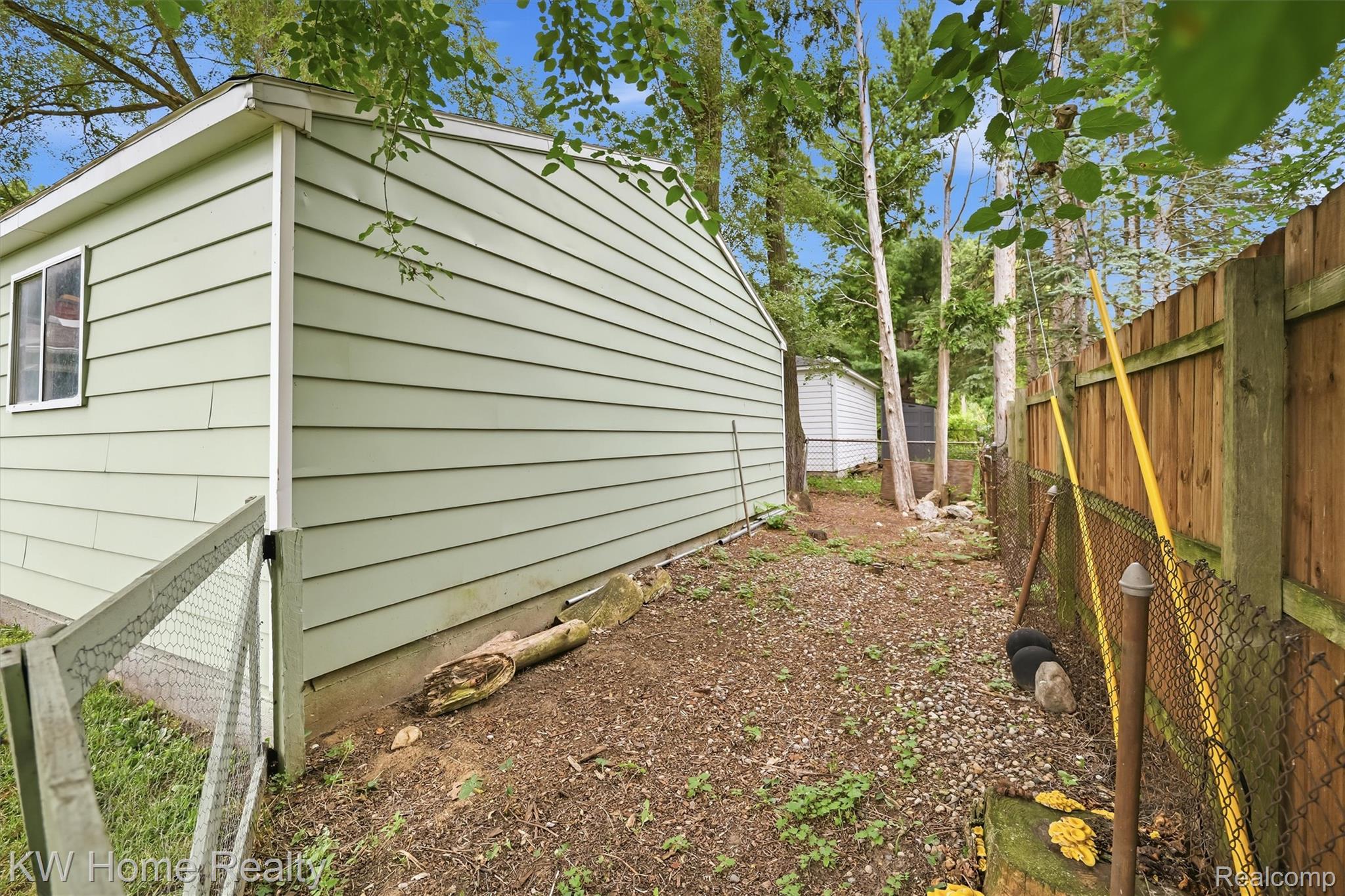 2042 Orland Property Photo 40