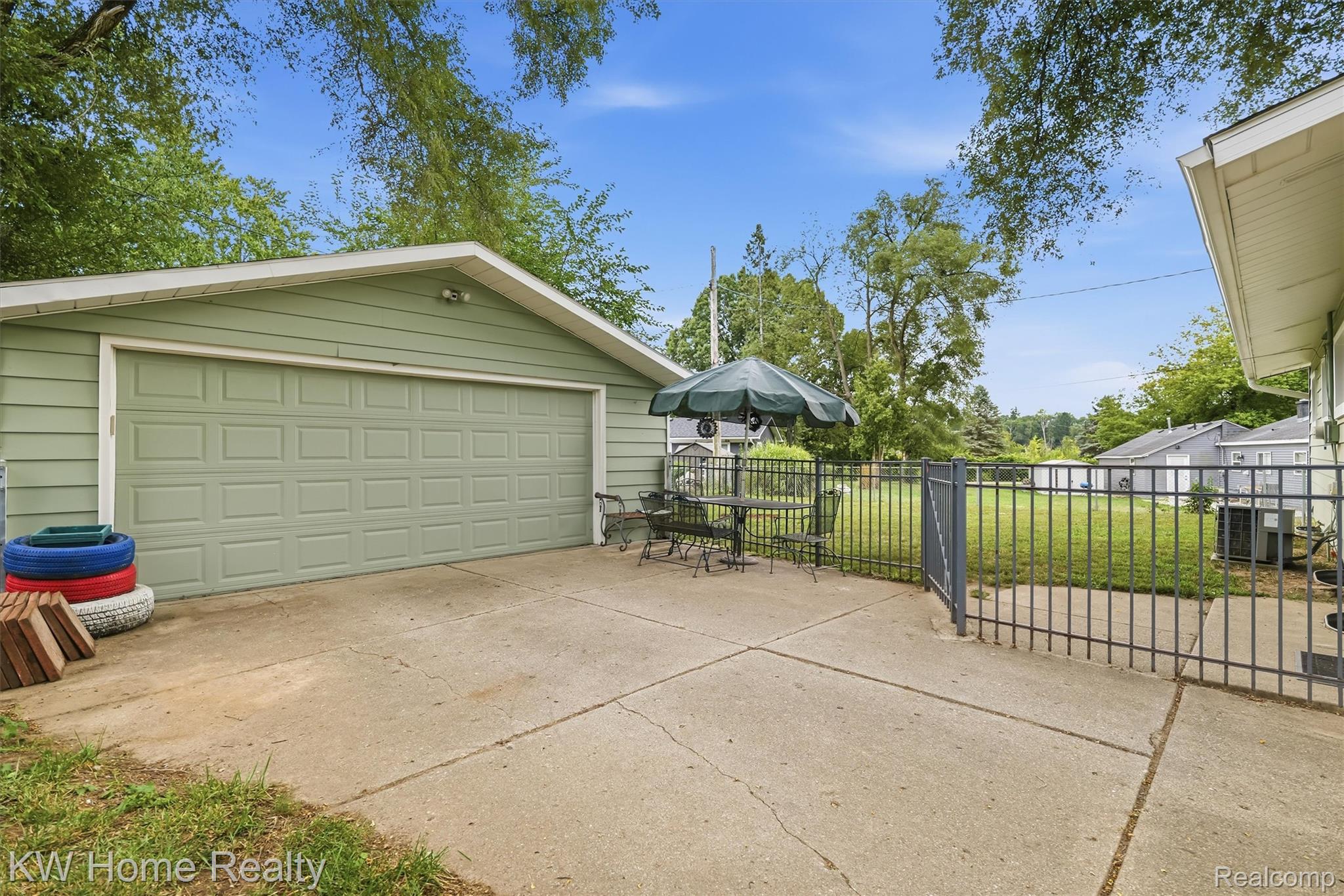 2042 Orland Property Photo 42