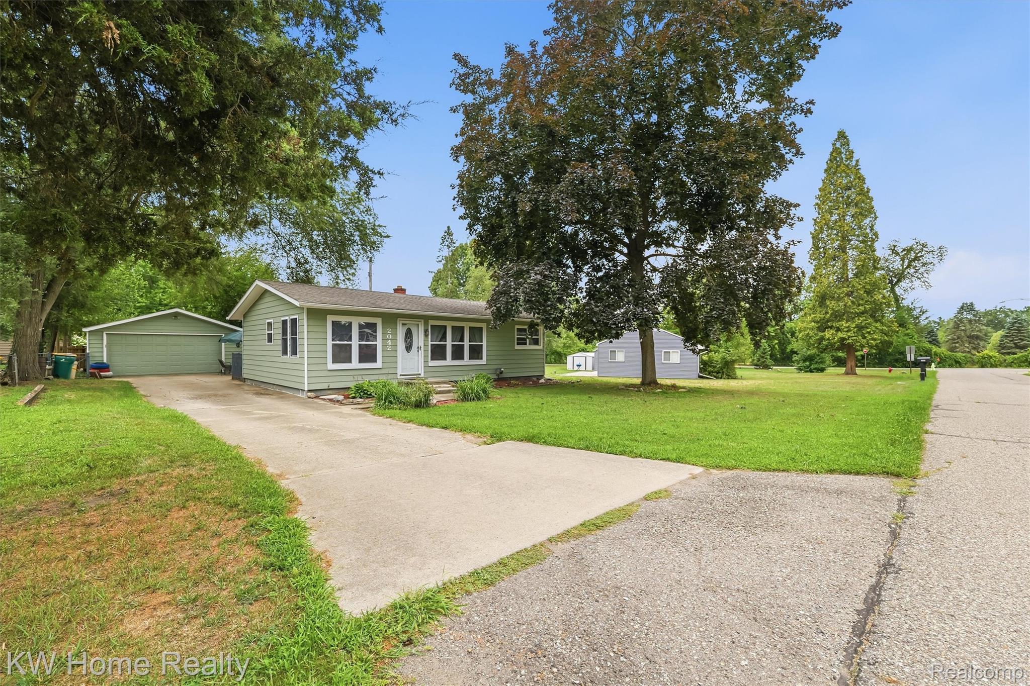 2042 Orland Property Photo 44