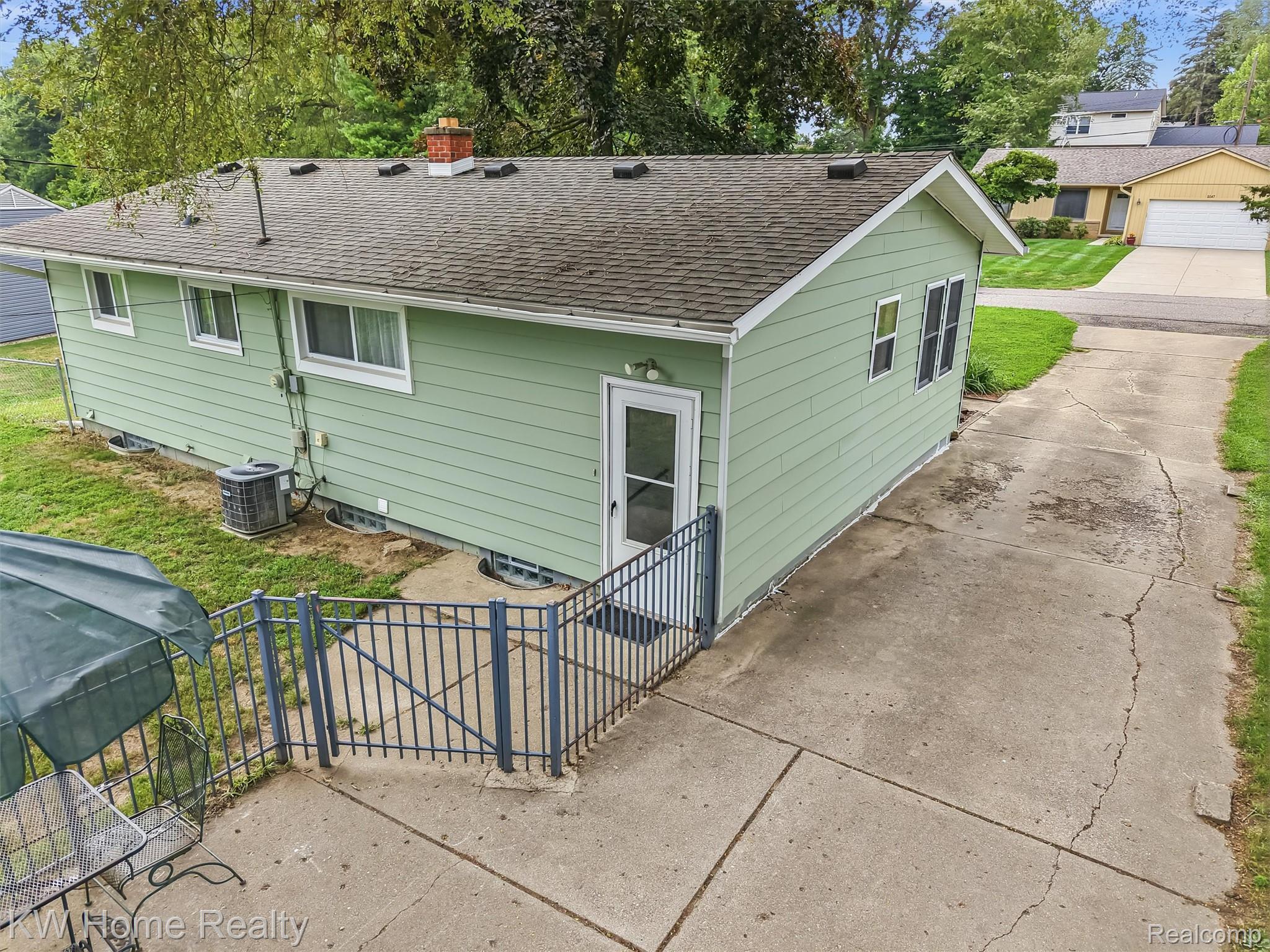 2042 Orland Property Photo 49