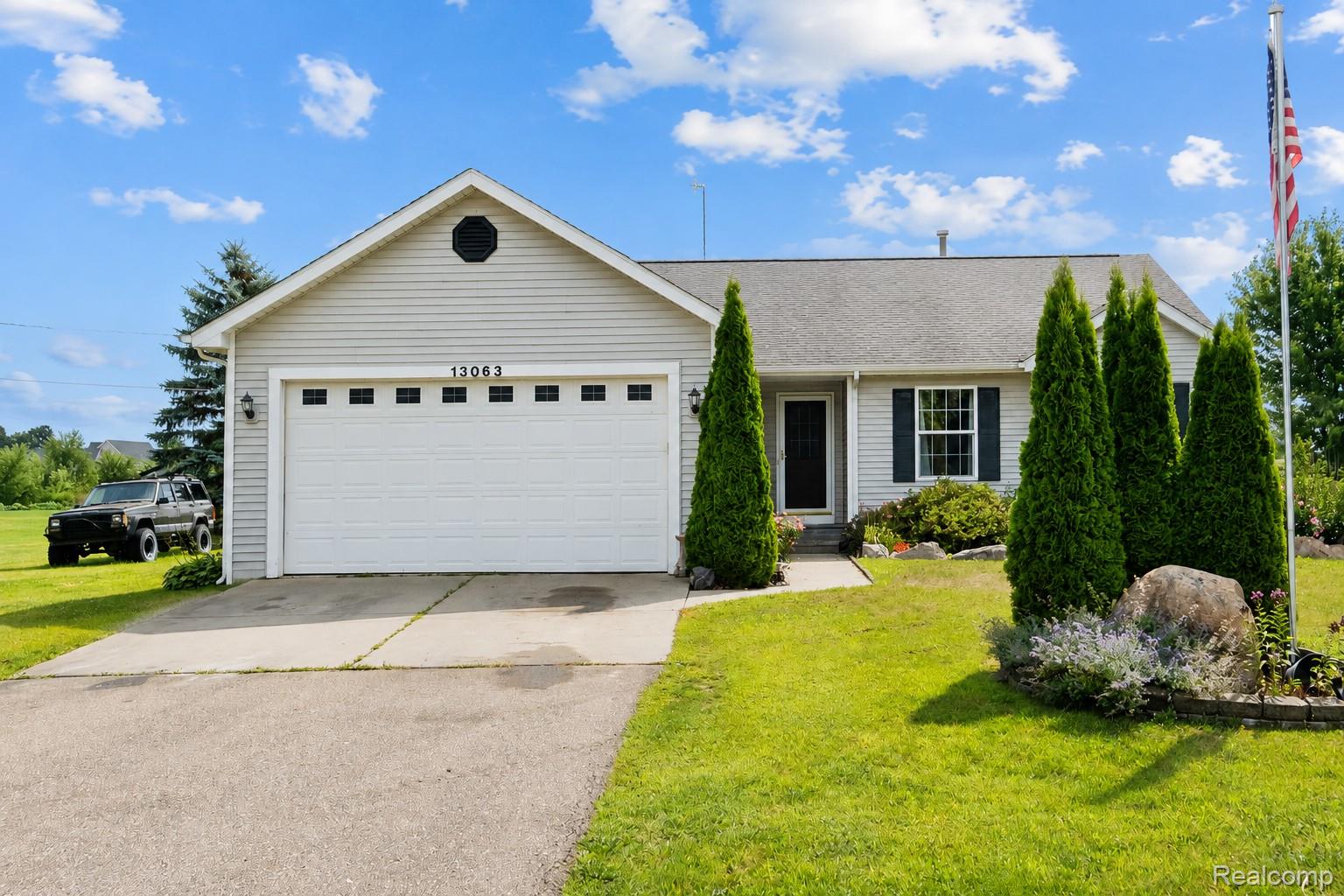 13063 Seymour Road Property Photo 4