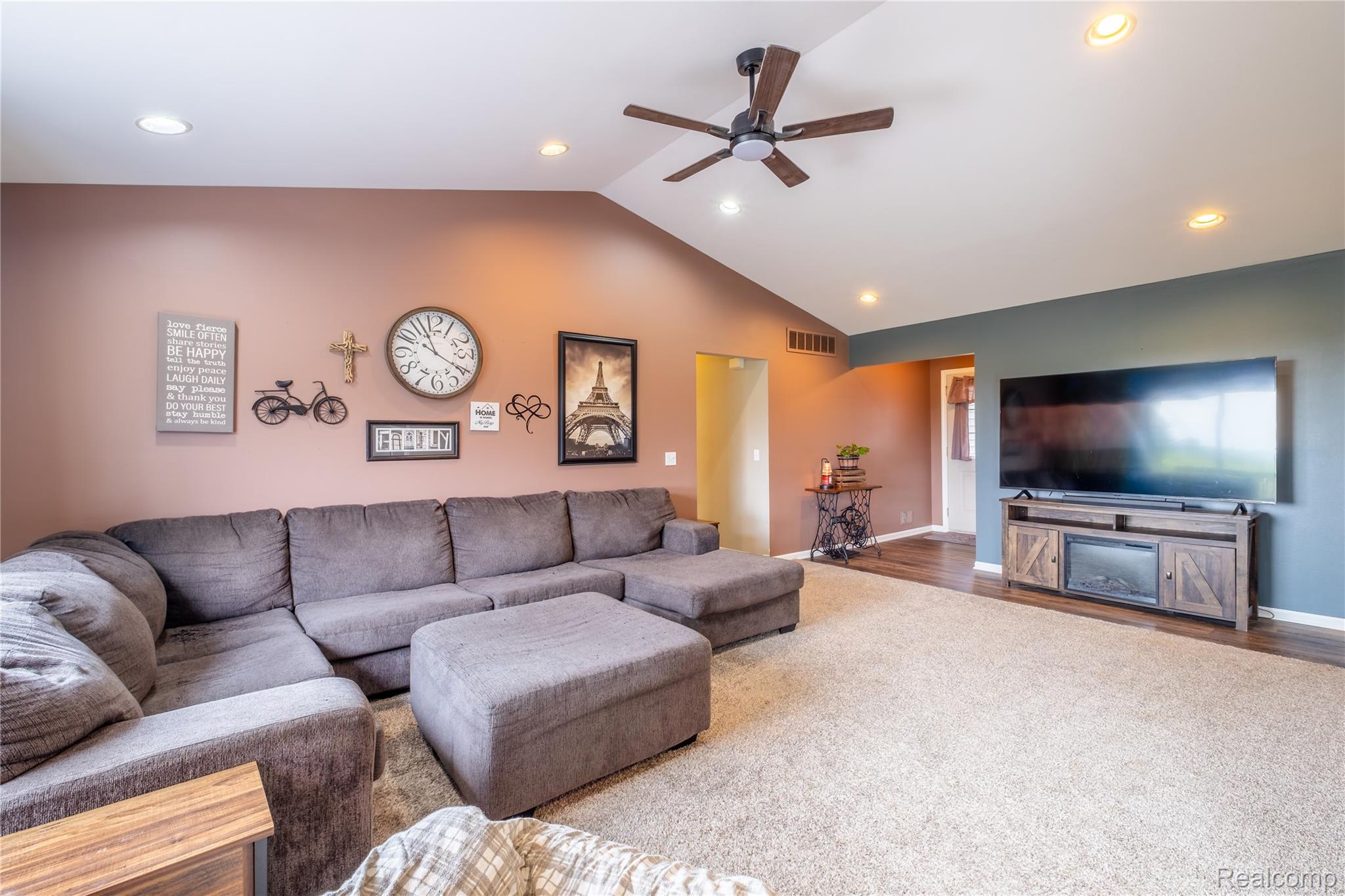 13063 Seymour Road Property Photo 9