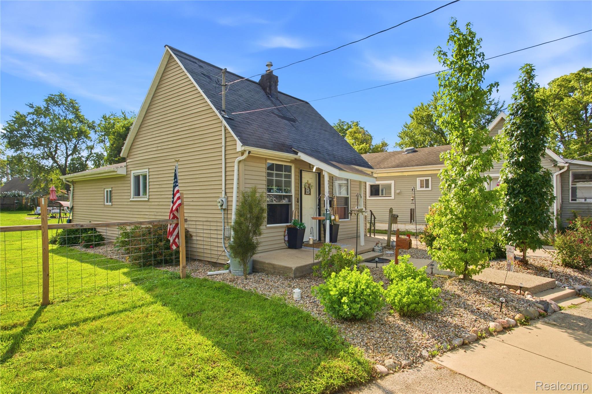 2308 Rheamount Avenue Property Photo 1