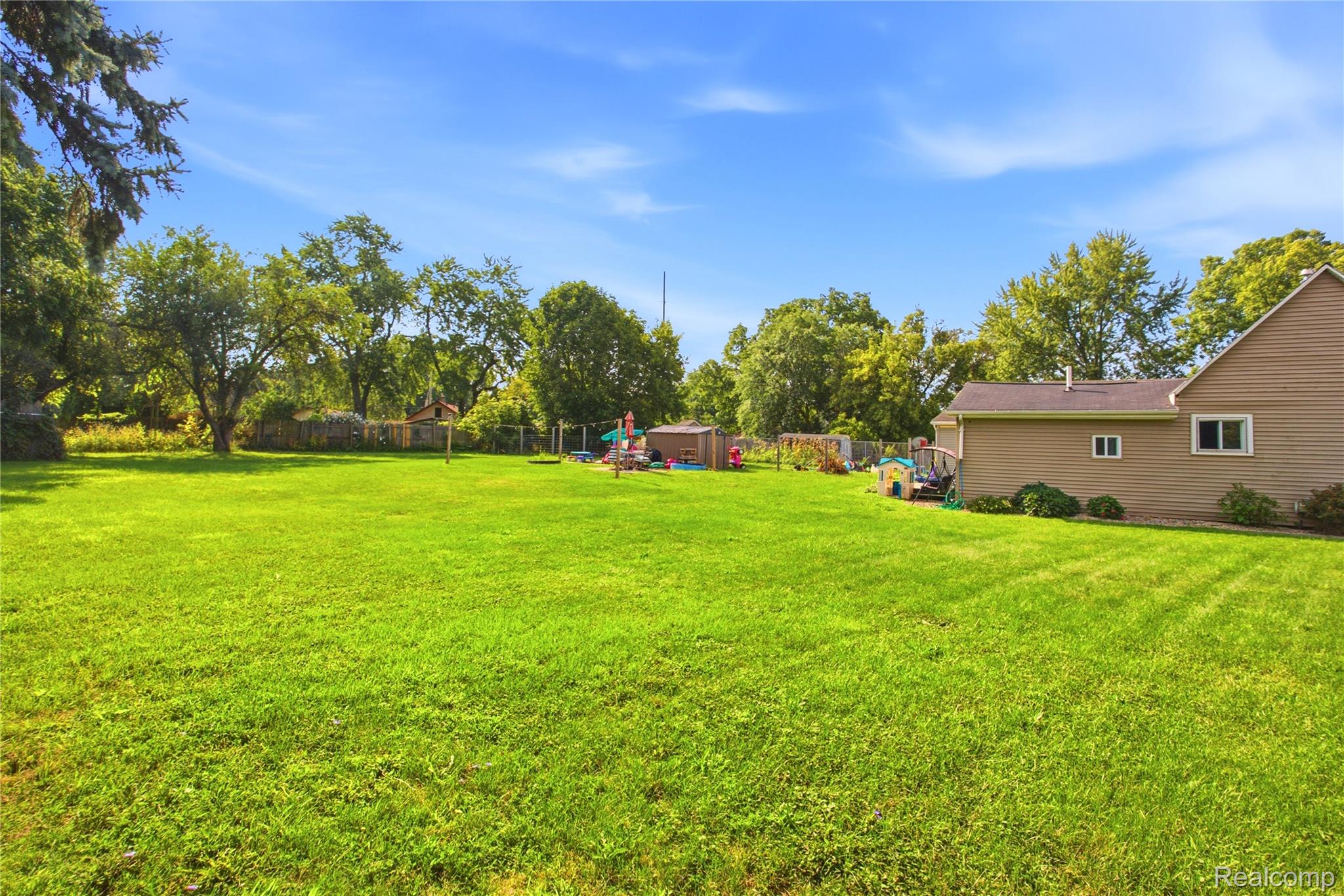 2308 Rheamount Avenue Property Photo 5