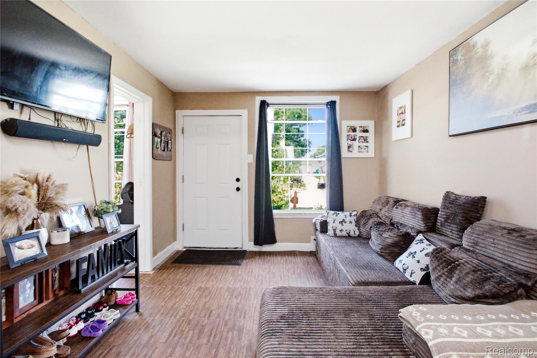 2308 Rheamount Avenue Property Photo 10