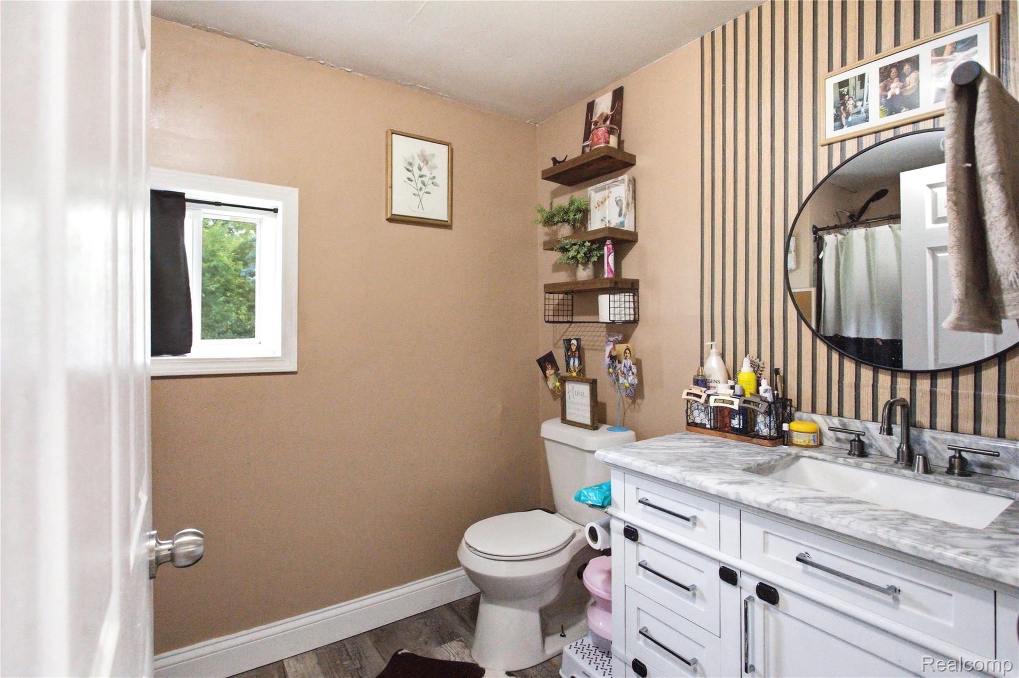 2308 Rheamount Avenue Property Photo 23