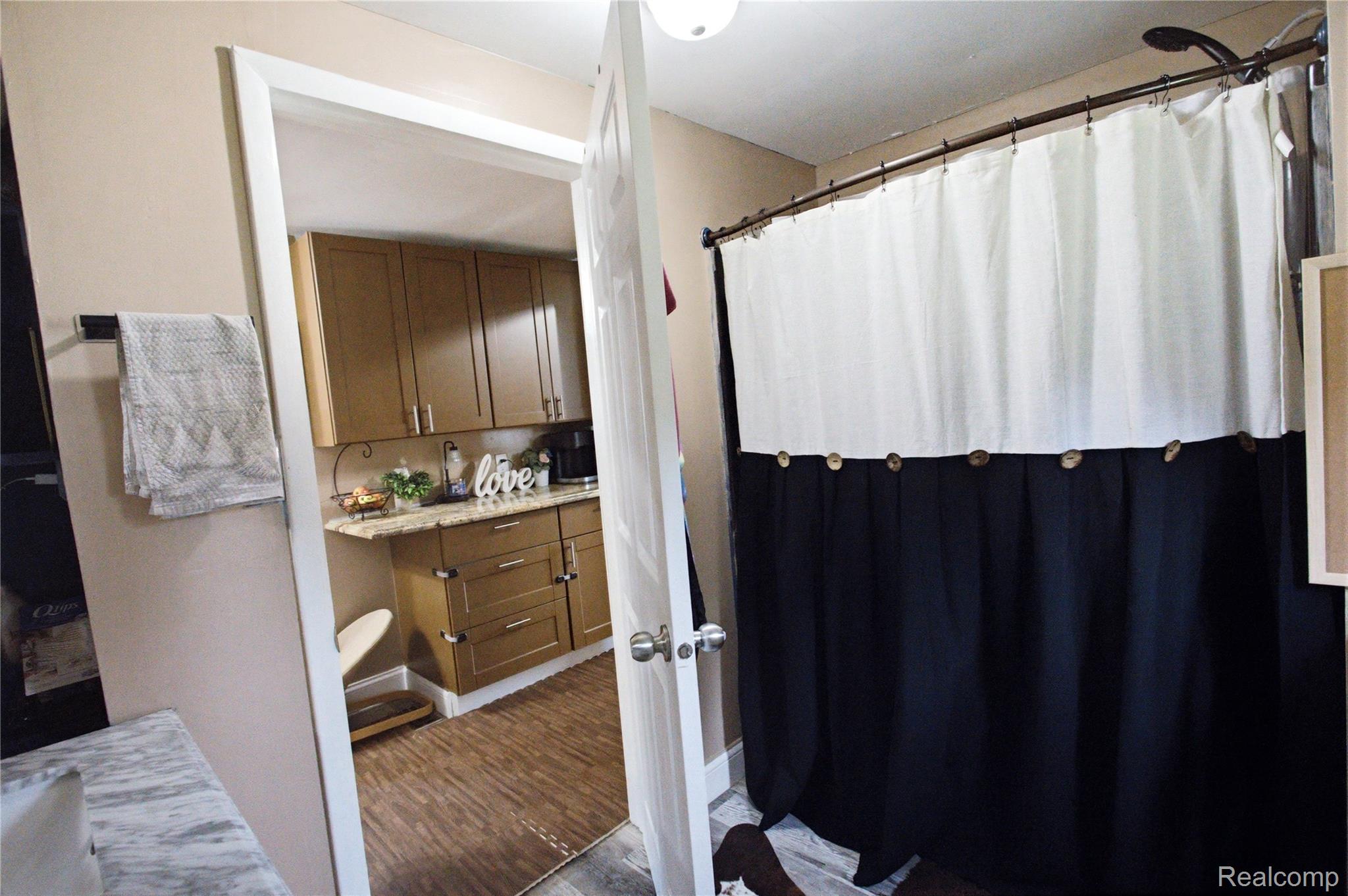 2308 Rheamount Avenue Property Photo 24