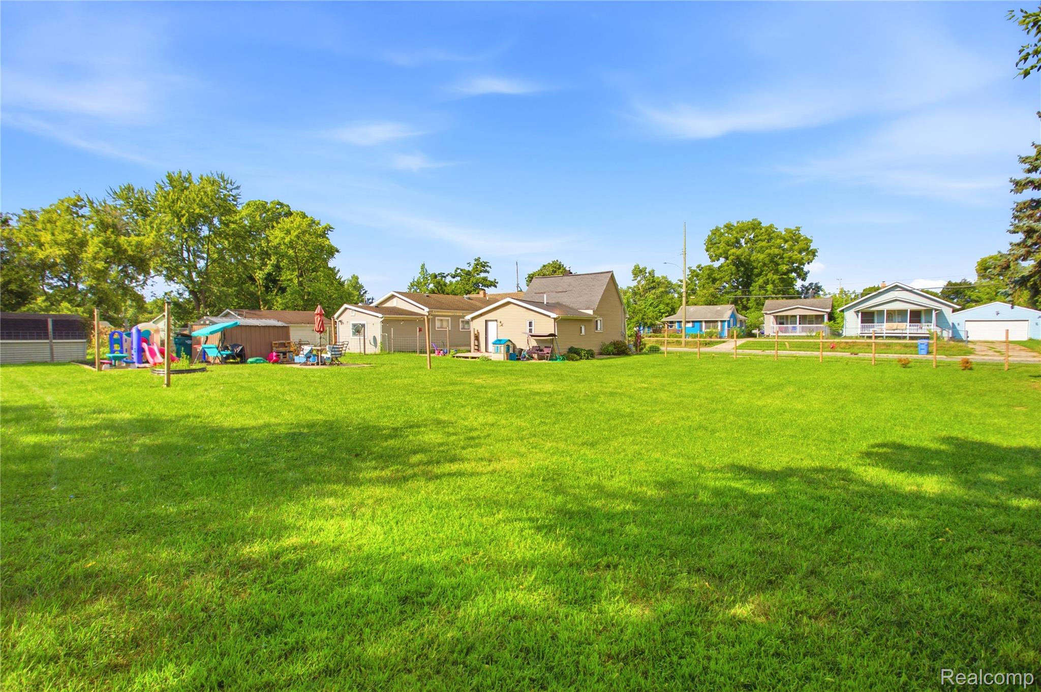 2308 Rheamount Avenue Property Photo 37