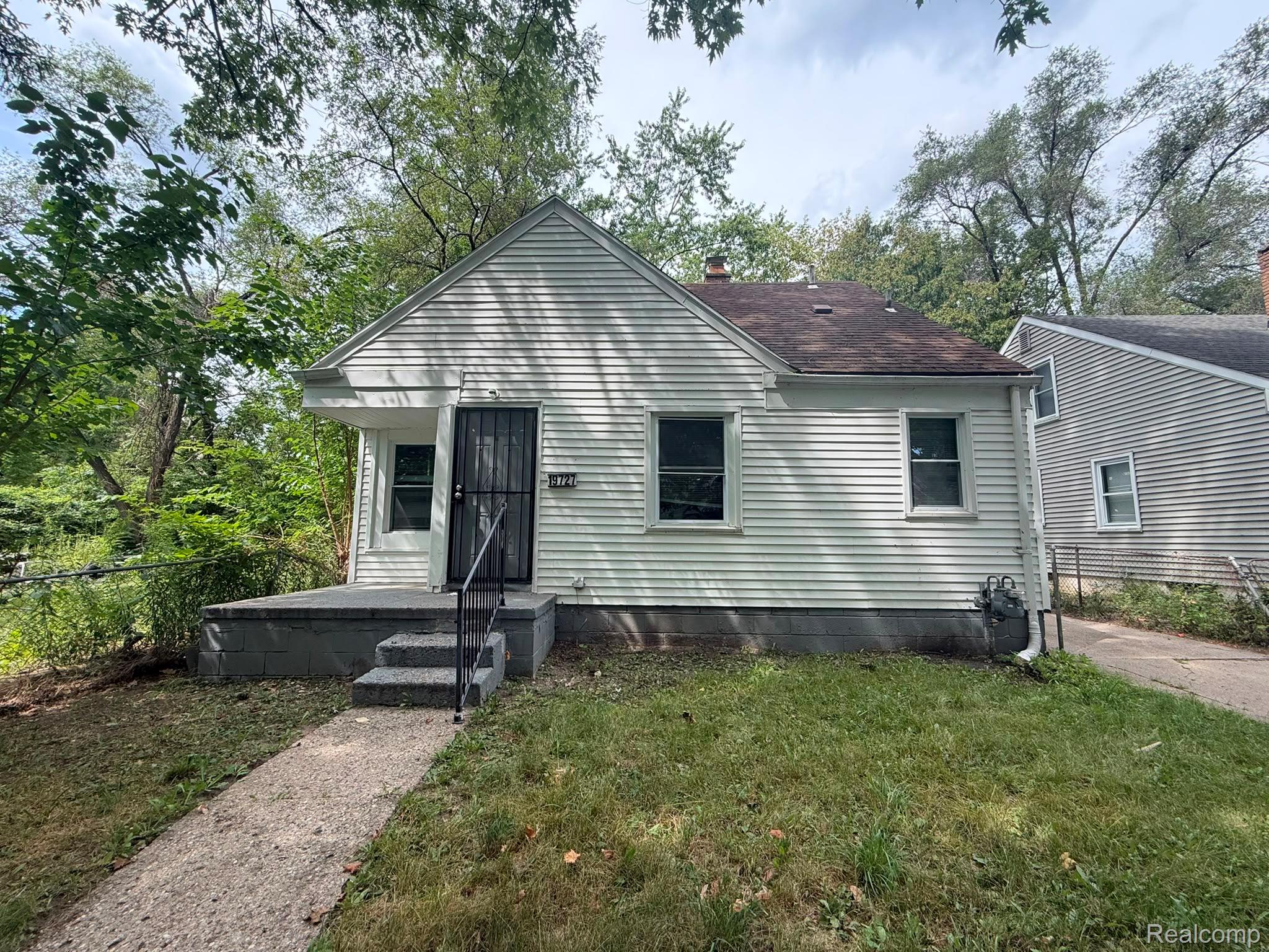 19727 Bentler Street Property Photo 1