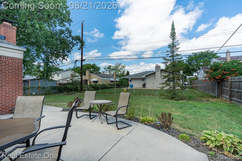 4167 Angeline Drive Property Photo 3