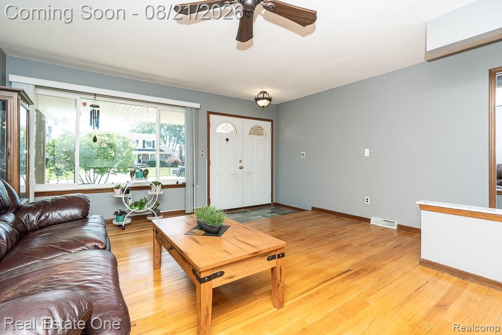 4167 Angeline Drive Property Photo 7