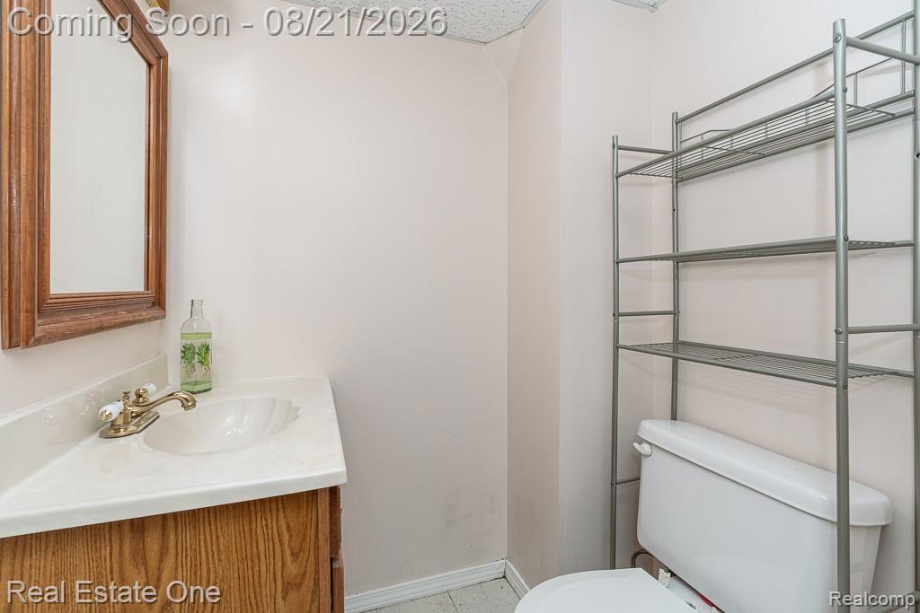 4167 Angeline Drive Property Photo 26