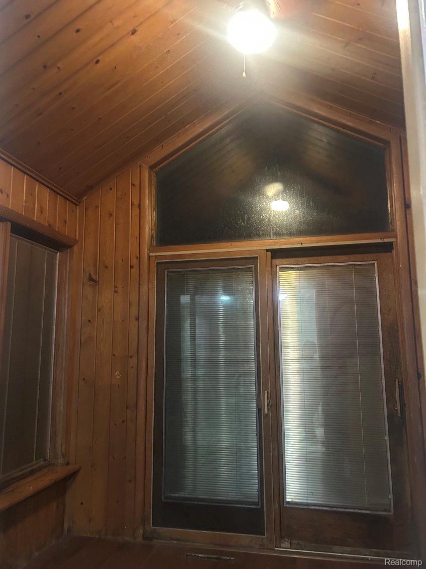 228 Borland Court Property Photo 9