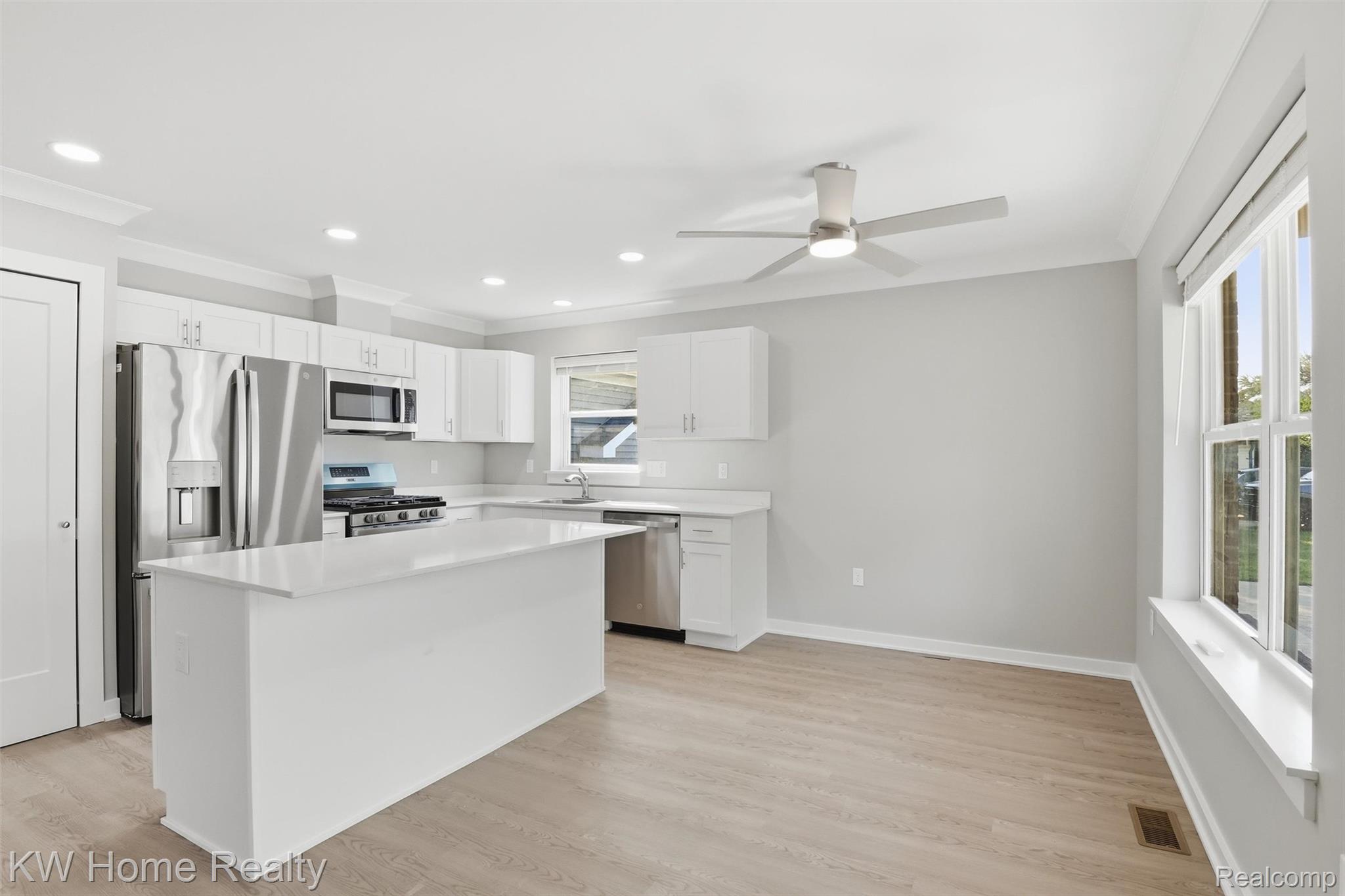 5710 N Karle Street Property Photo 8