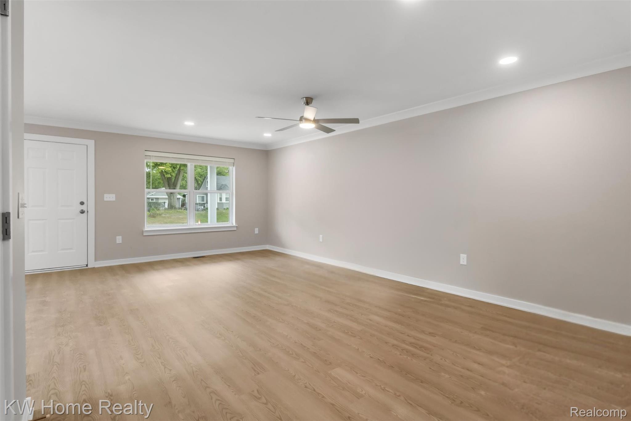 5710 N Karle Street Property Photo 9