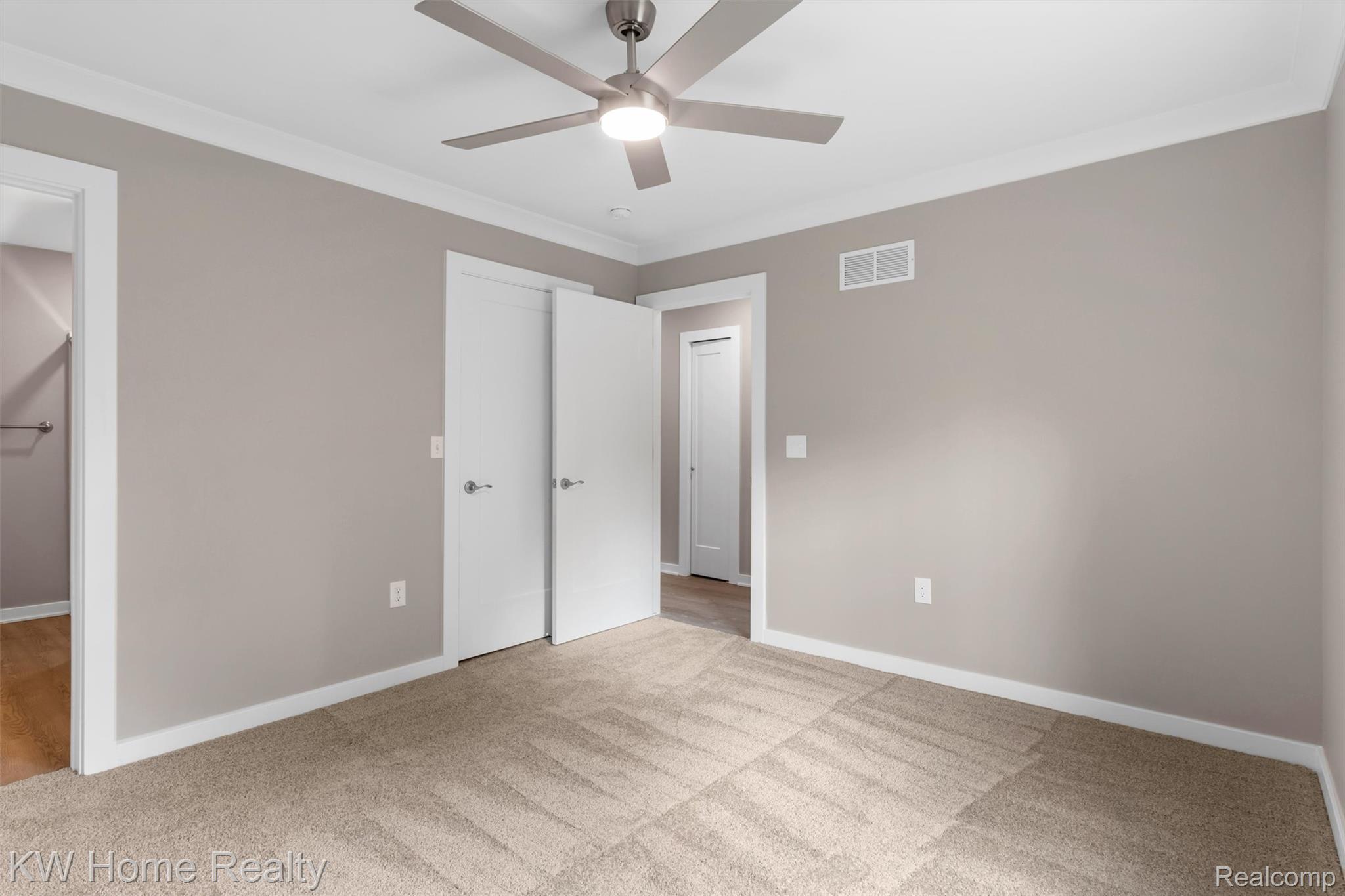 5710 N Karle Street Property Photo 13